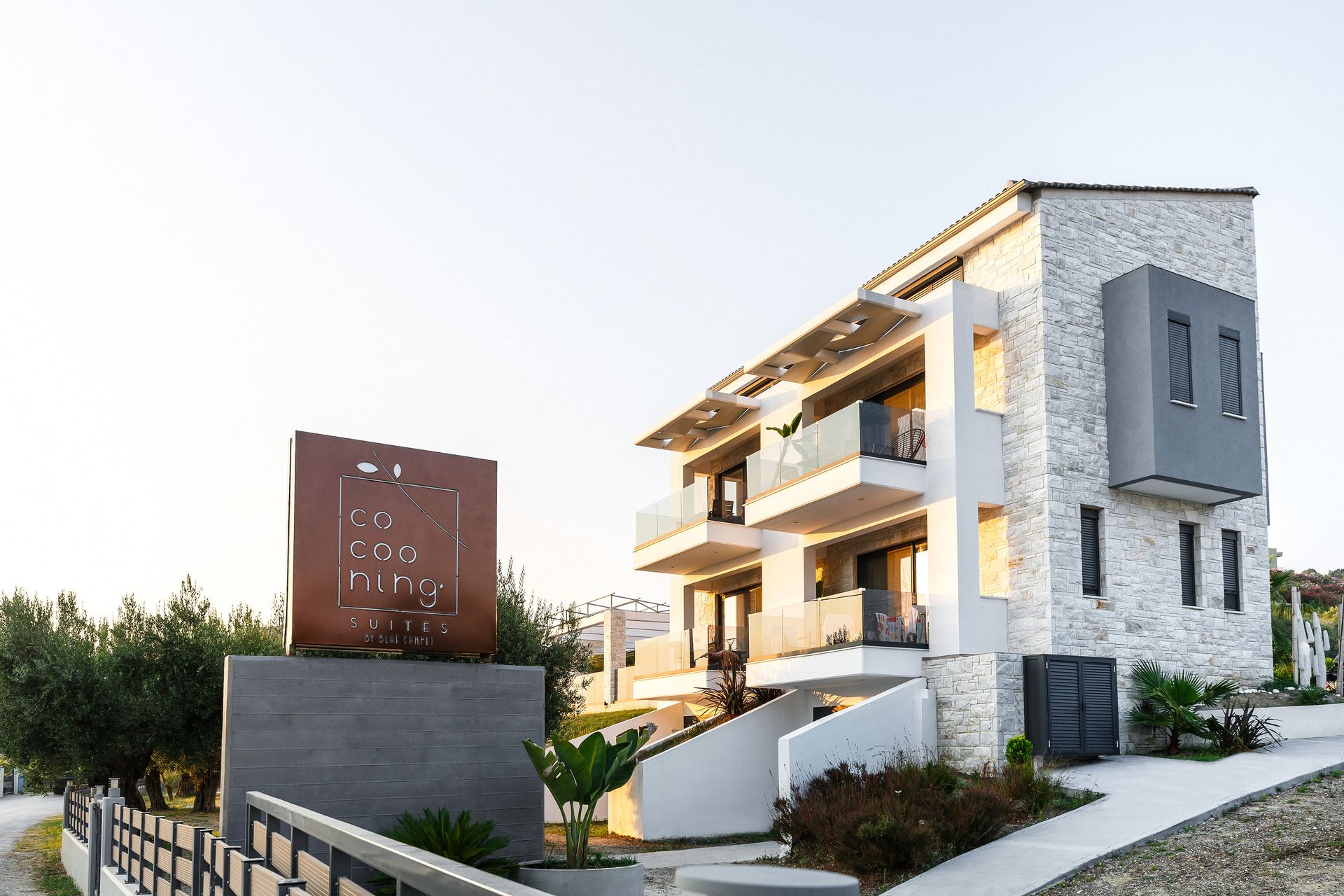Cocooning Suites by Blue Carpet