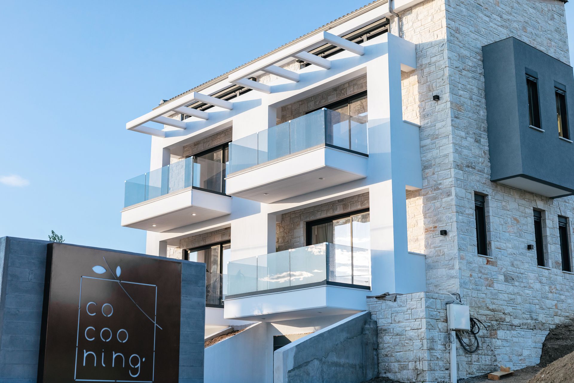 Cocooning Suites by Blue Carpet