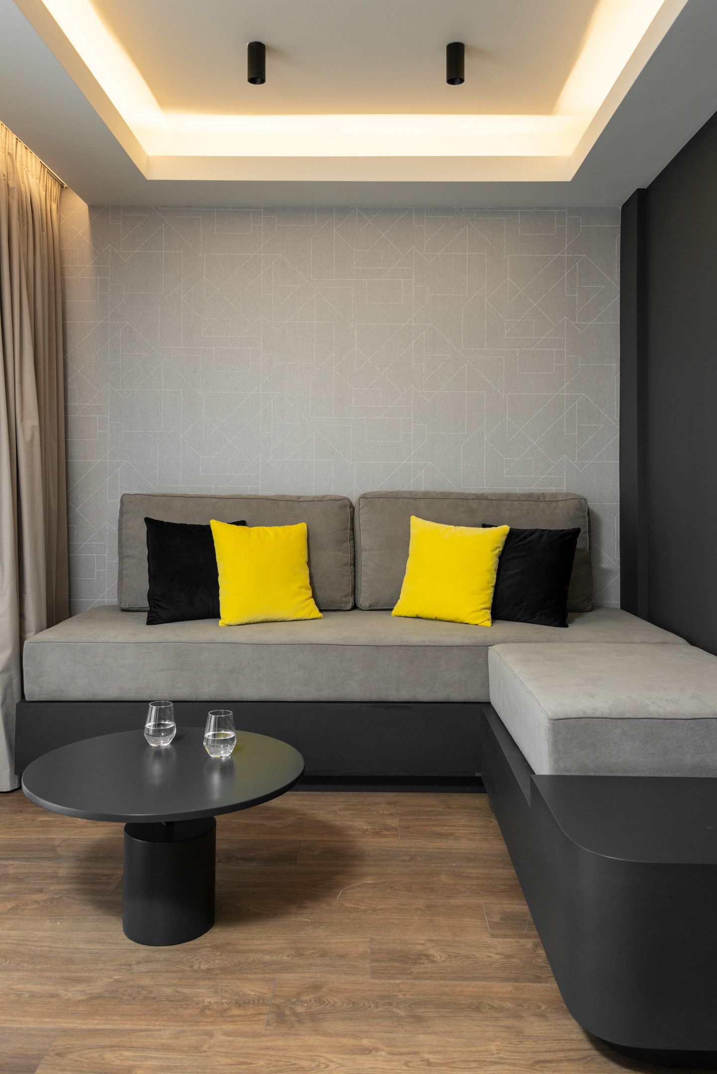 COLORS Hotel Athens