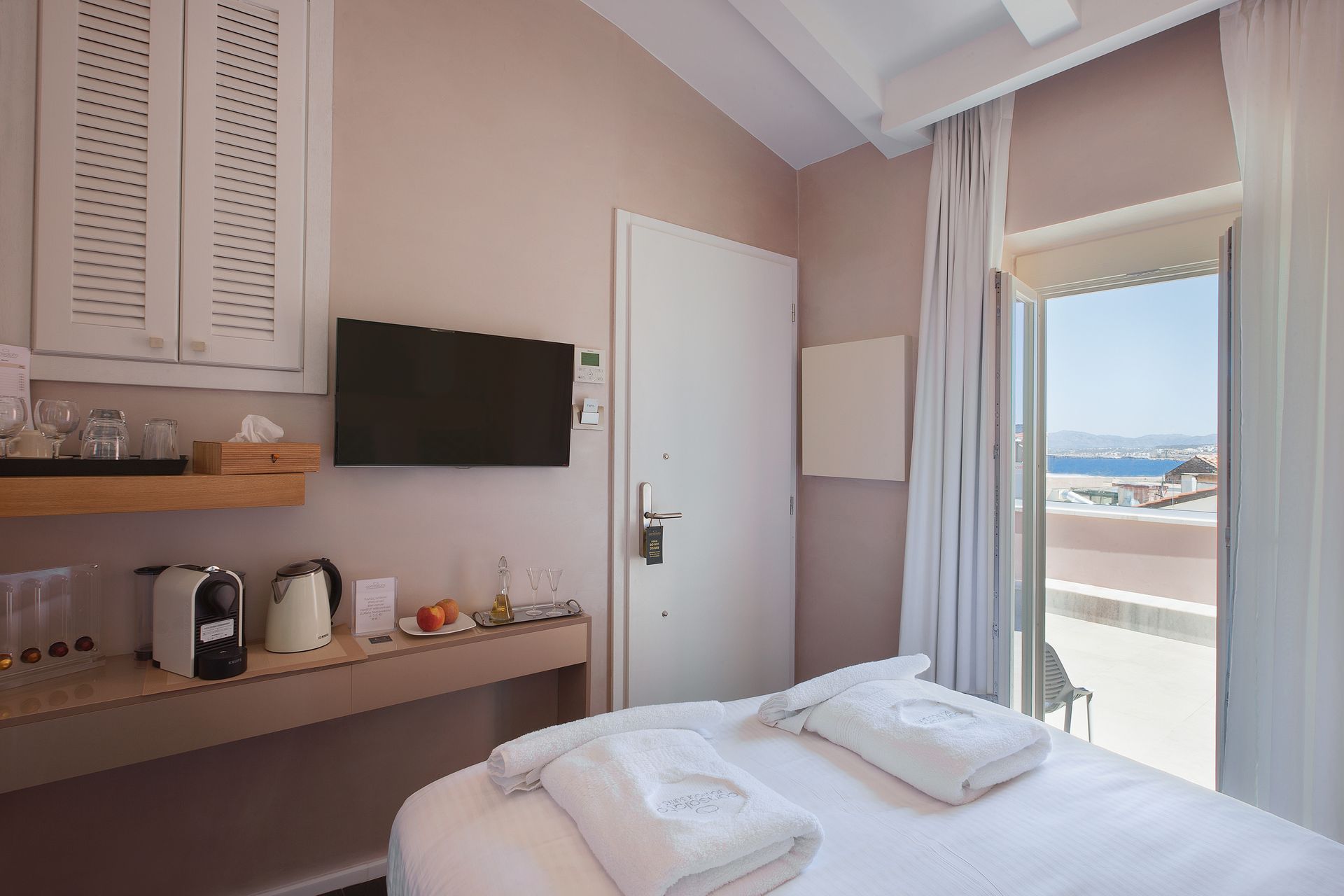 Consolato Boutique Suites