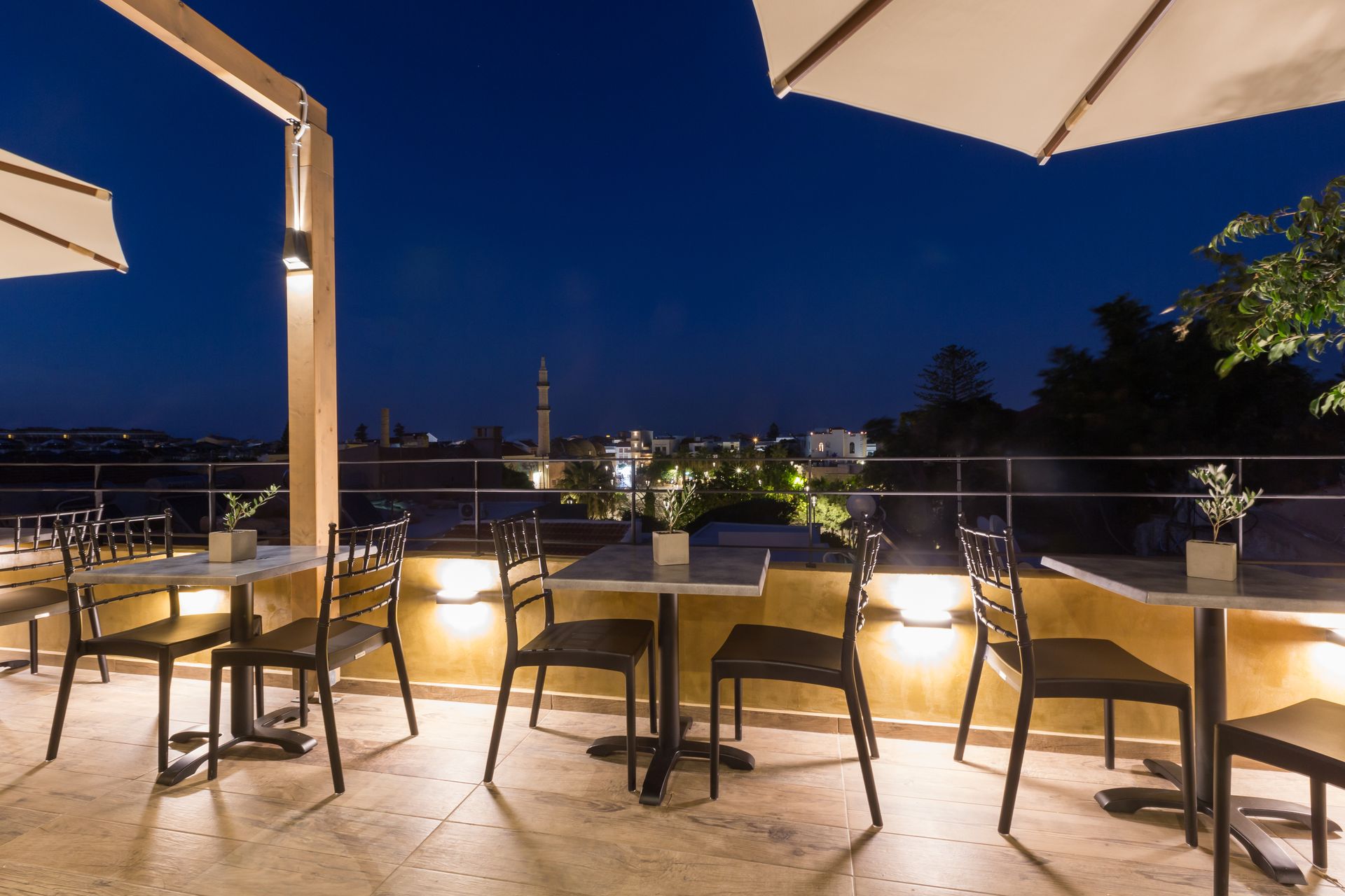 Cressa Suites – Adults Only