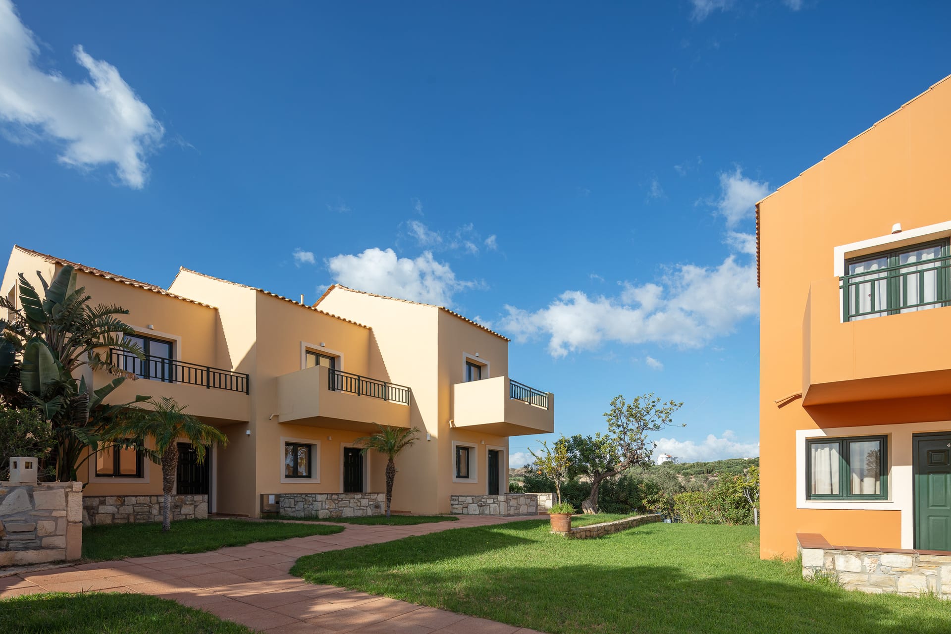 Dia Apartments