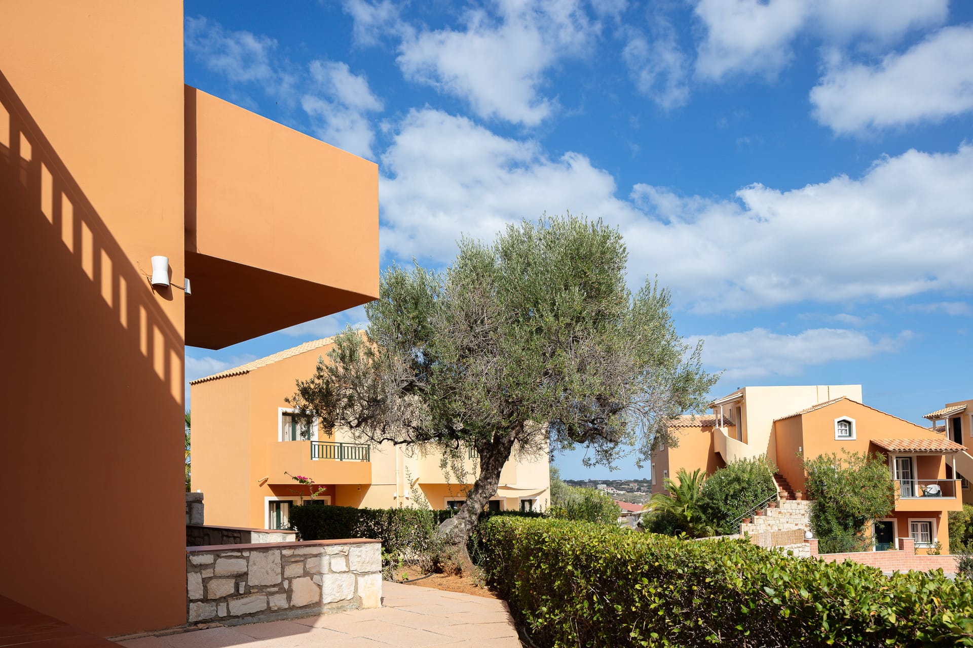 Dia Apartments