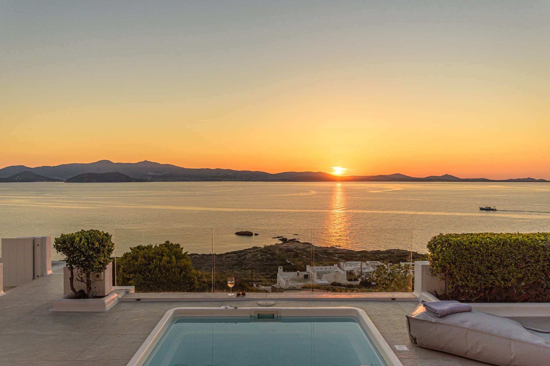 Diadema Villa Naxos