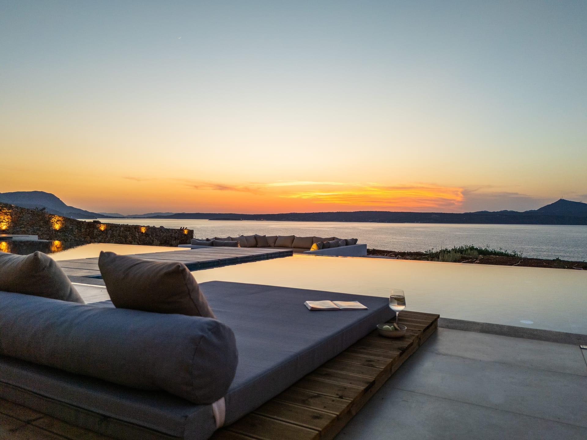 Dionysos Boutique Villa