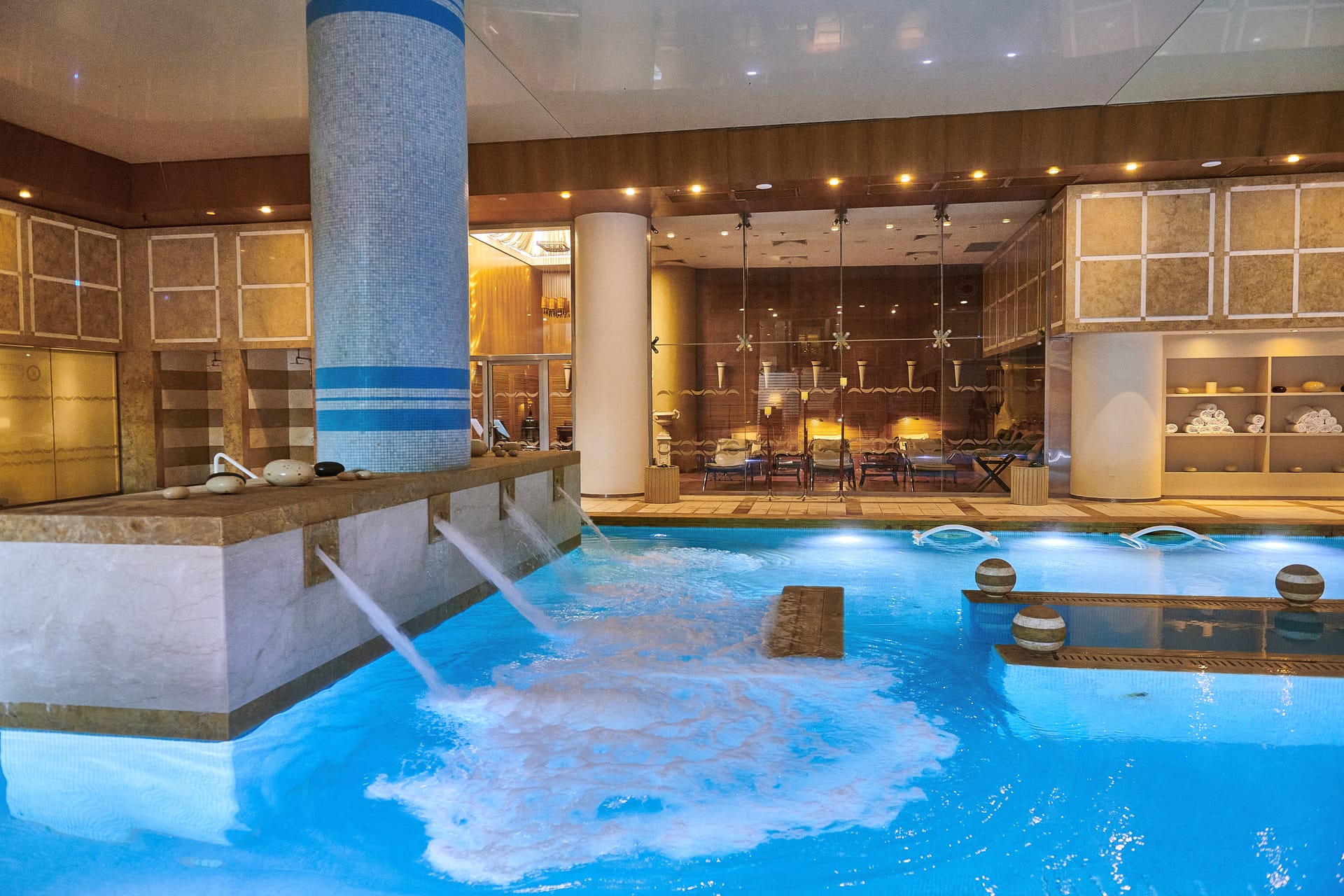 Divani Apollon Palace & Thalasso