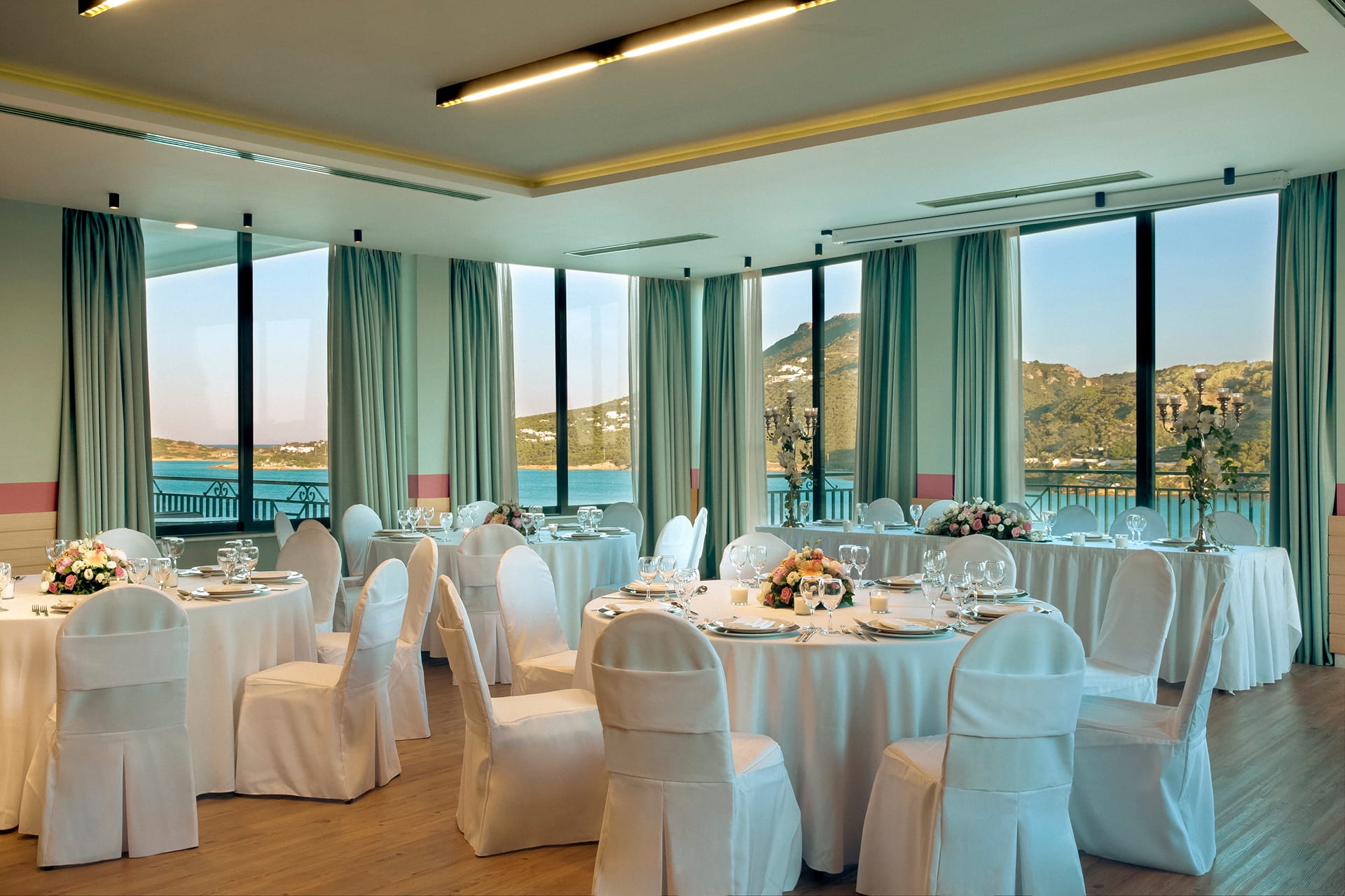 Zeus Dolce by Wyndham Athens