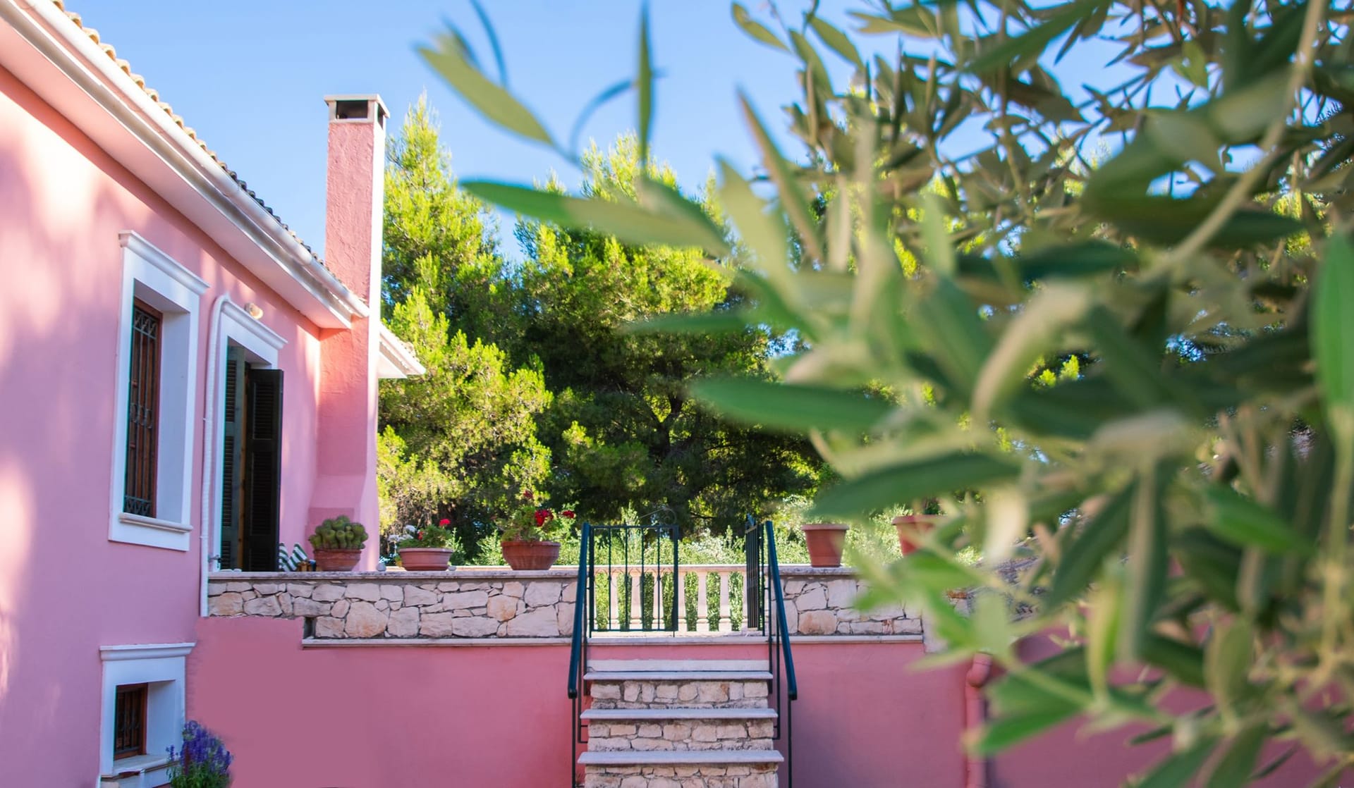 Doliva Estate