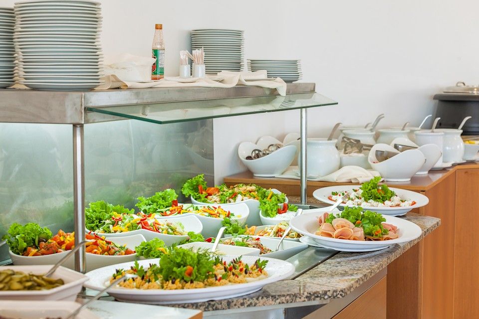 Xenios Dolphin Beach Hotel