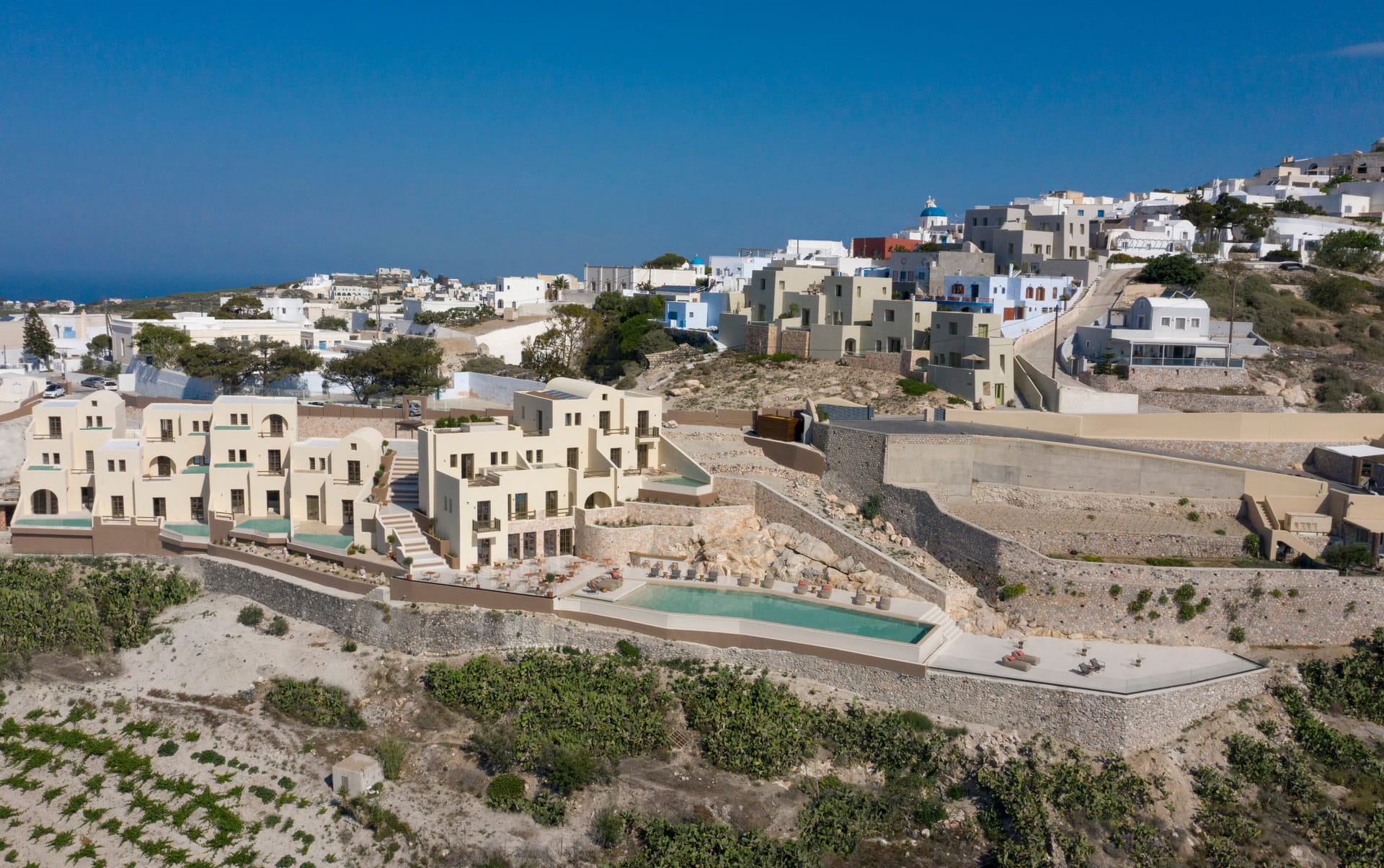 Elessa Hotel