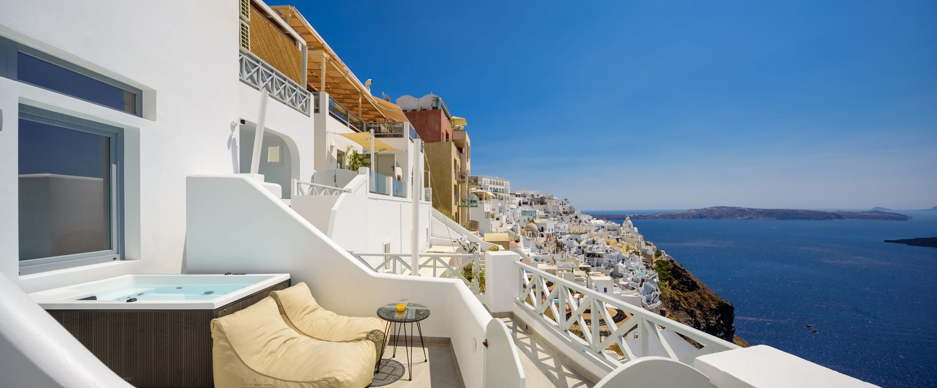Elia Caldera Suites