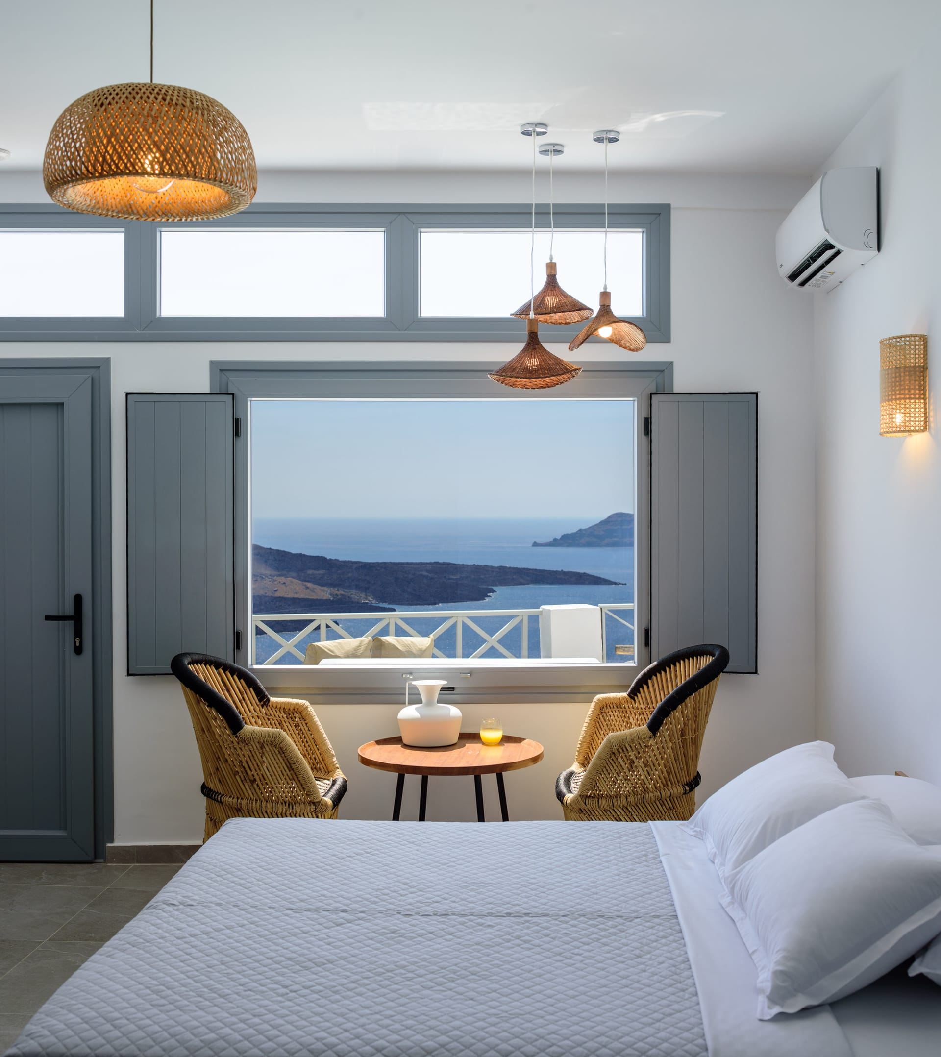 Elia Caldera Suites