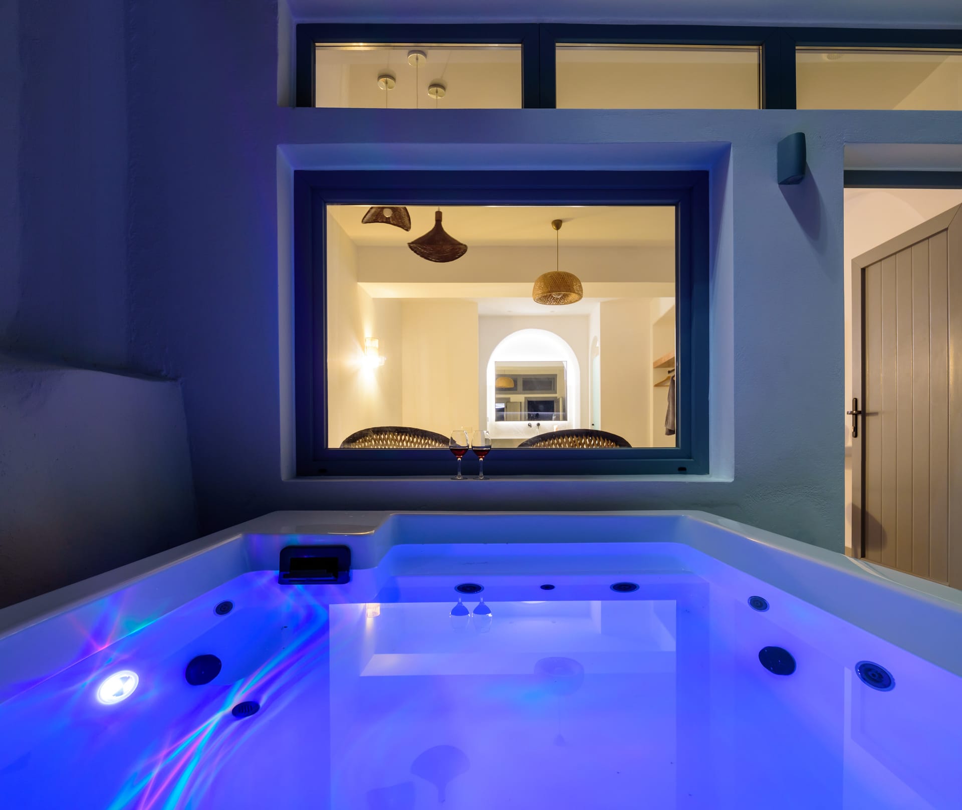 Elia Caldera Suites