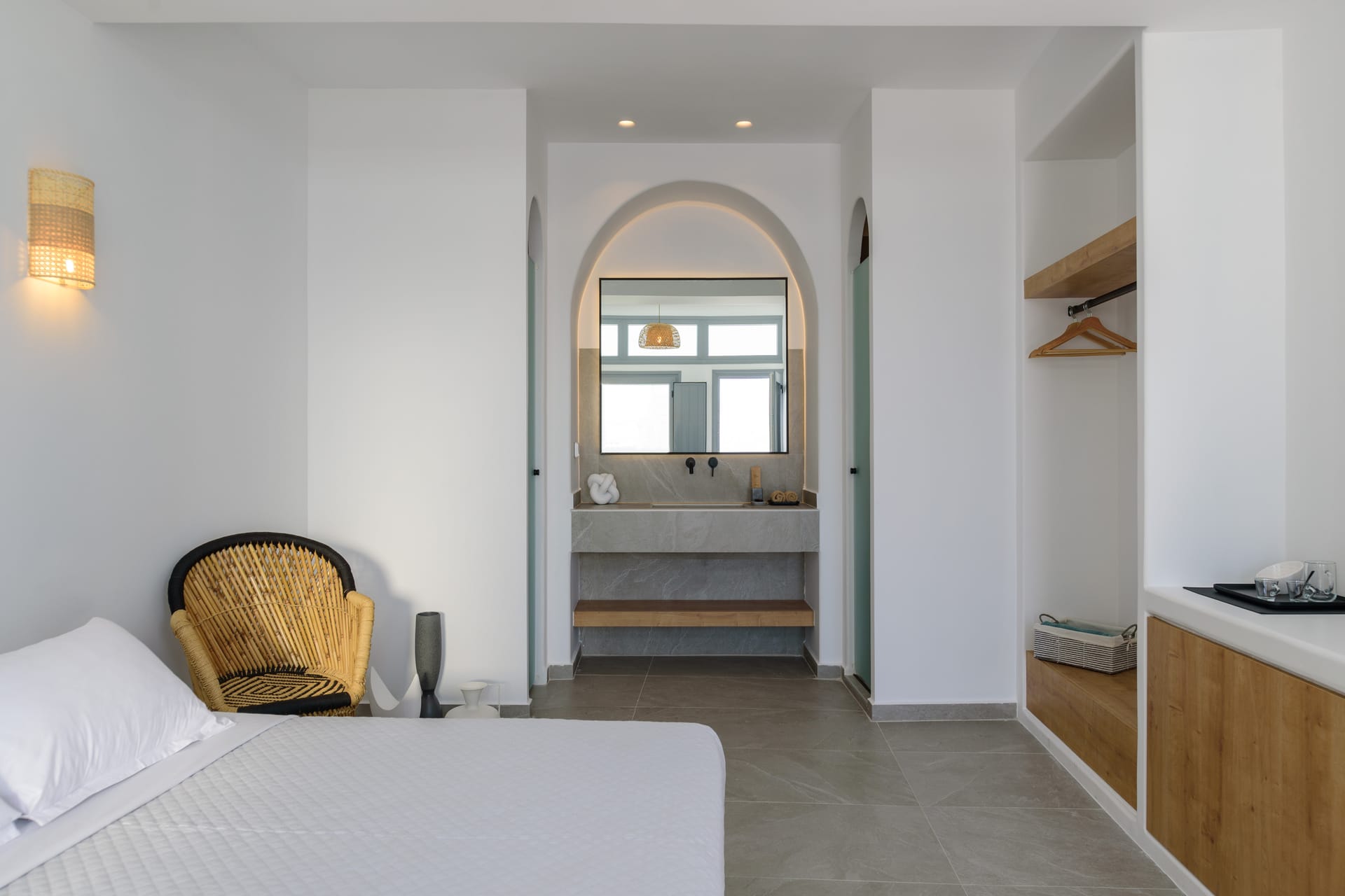 Elia Caldera Suites