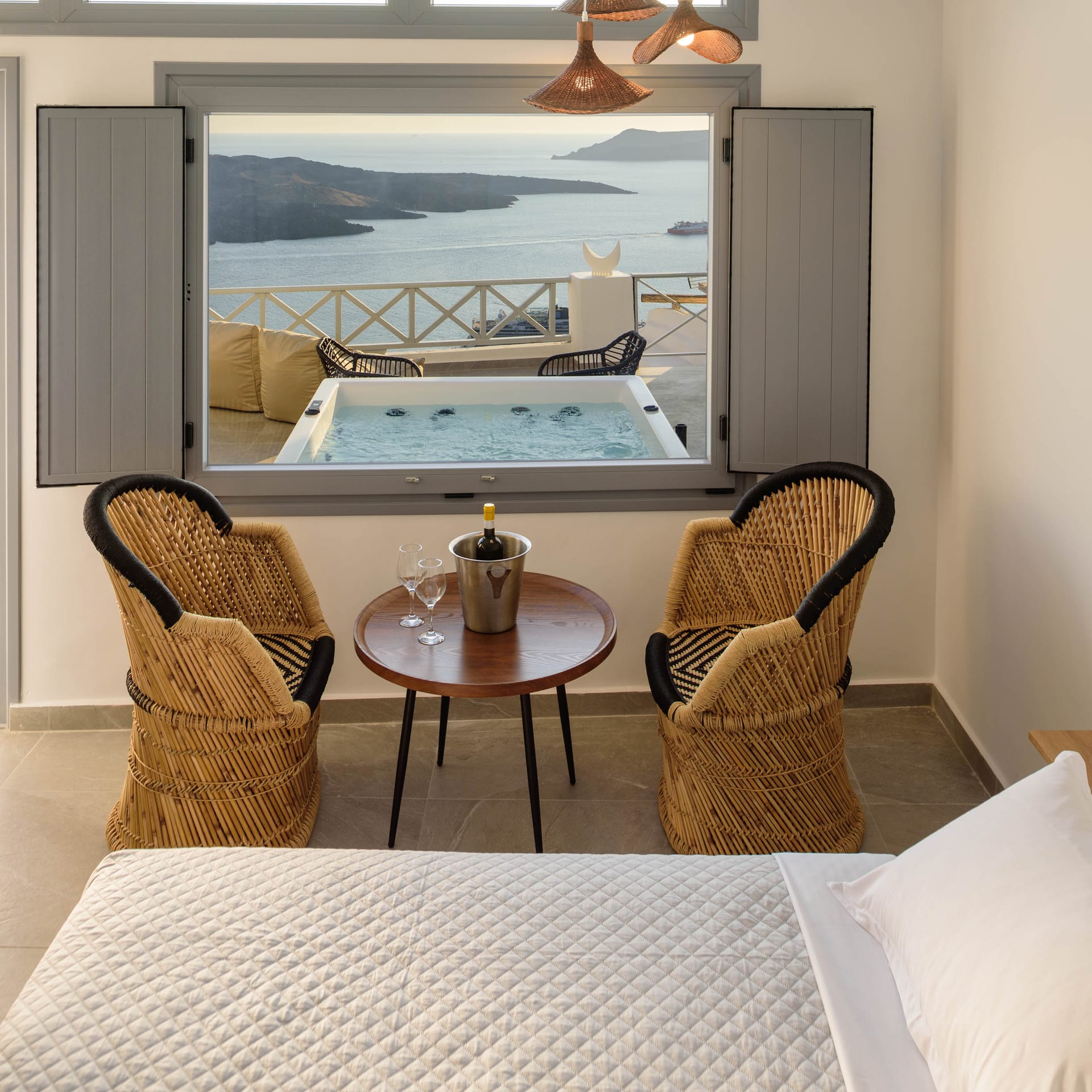 Elia Caldera Suites