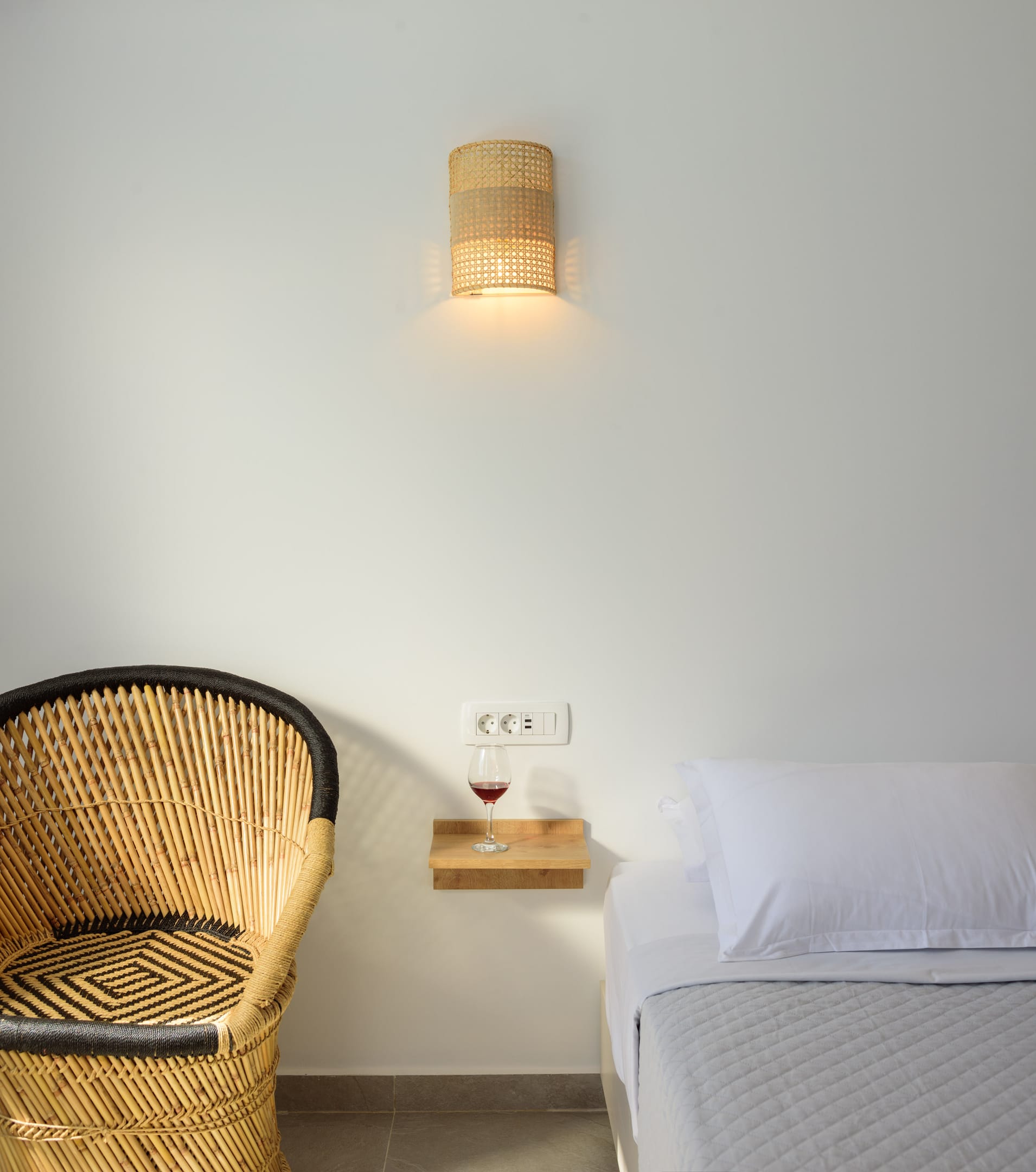 Elia Caldera Suites