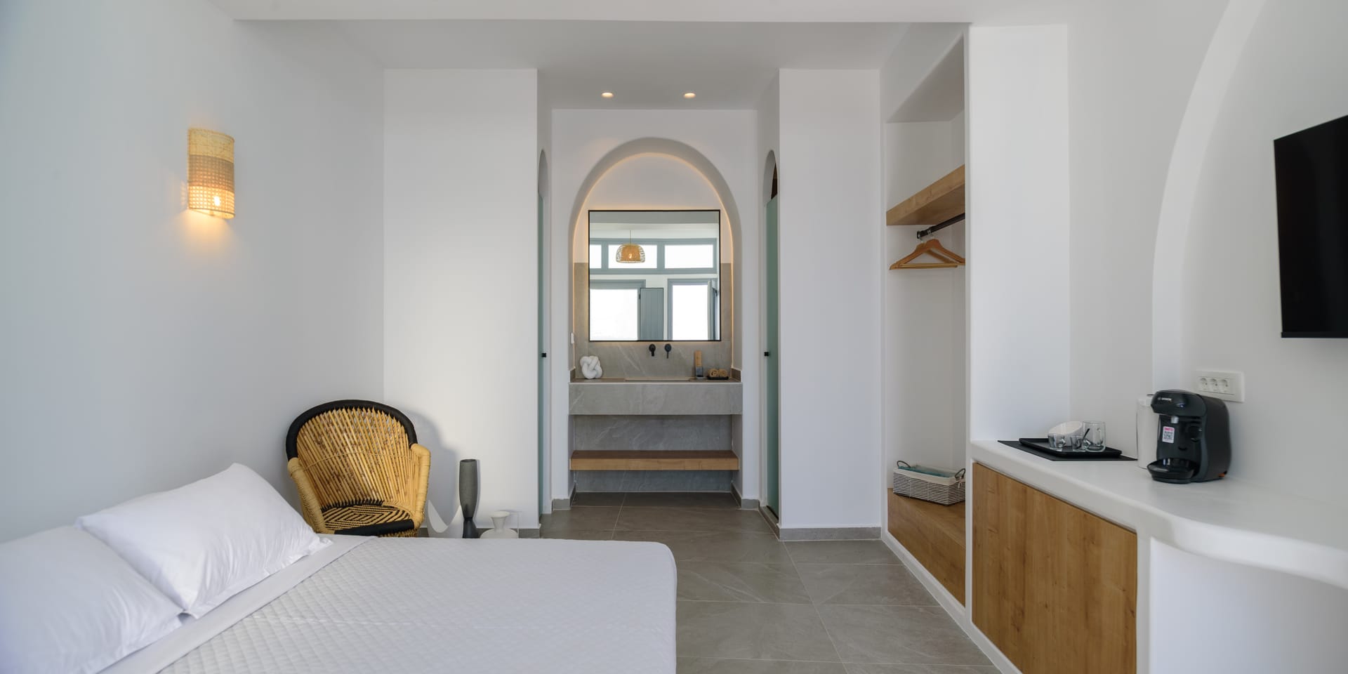 Elia Caldera Suites