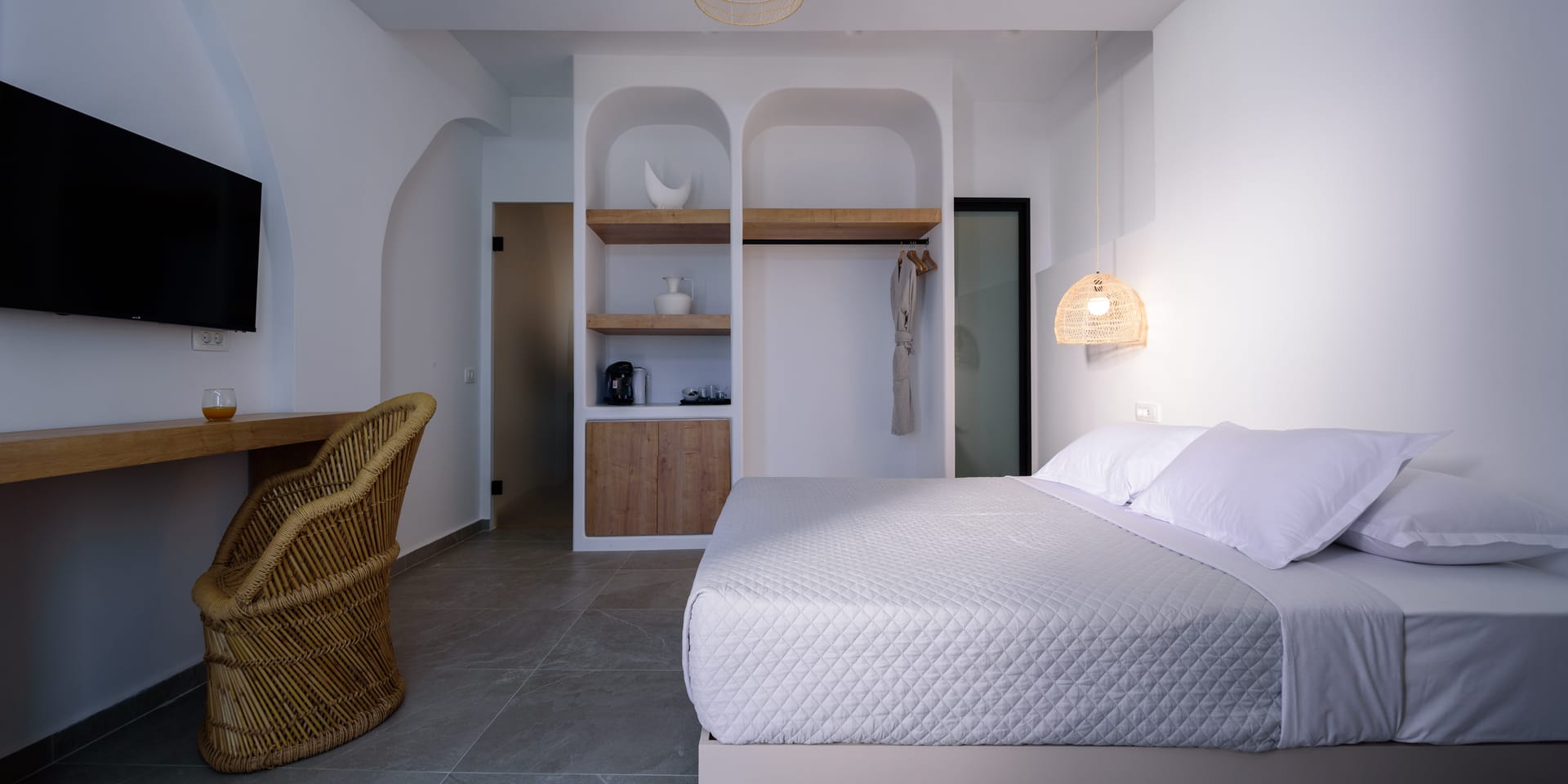 Elia Caldera Suites