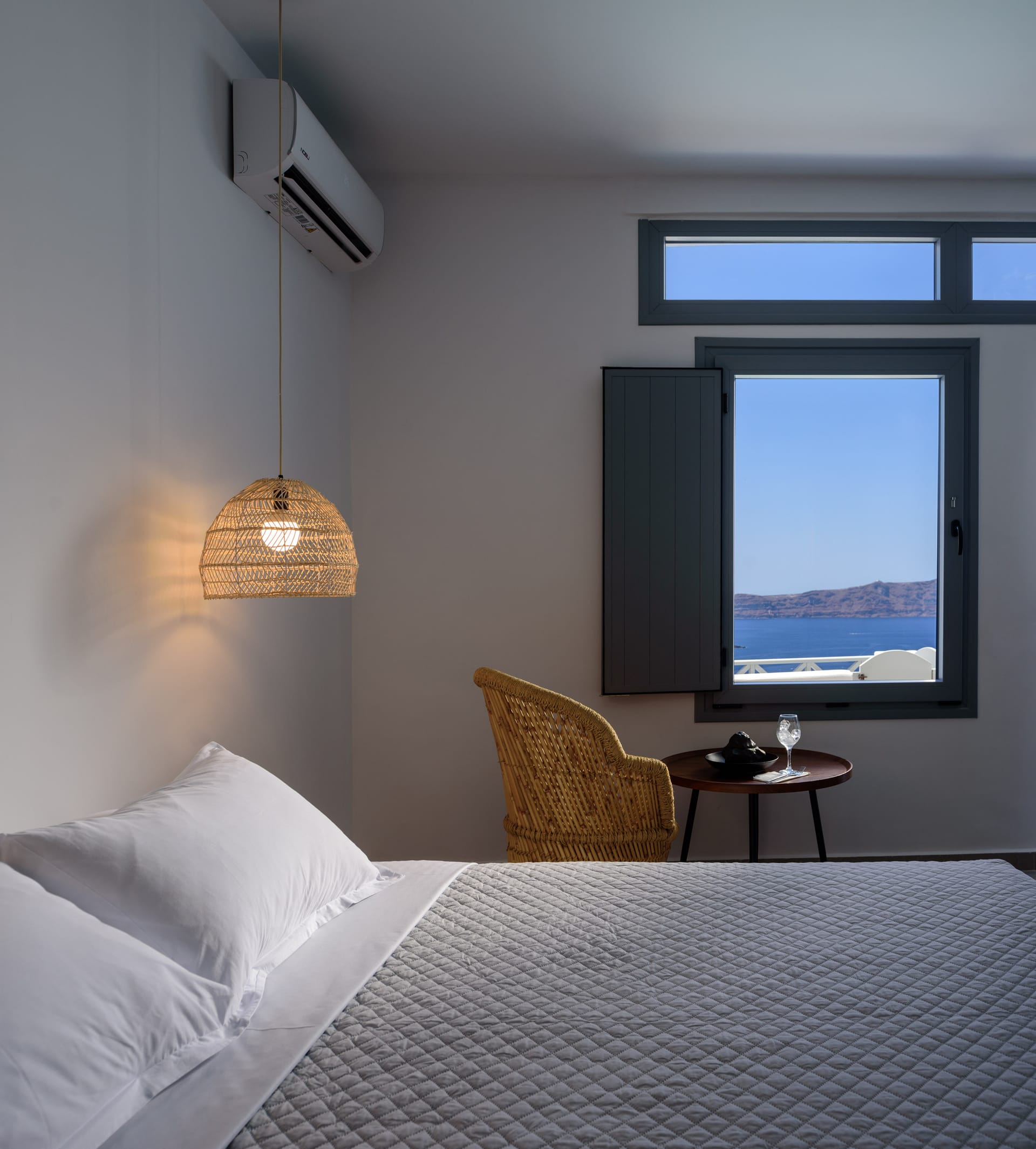Elia Caldera Suites