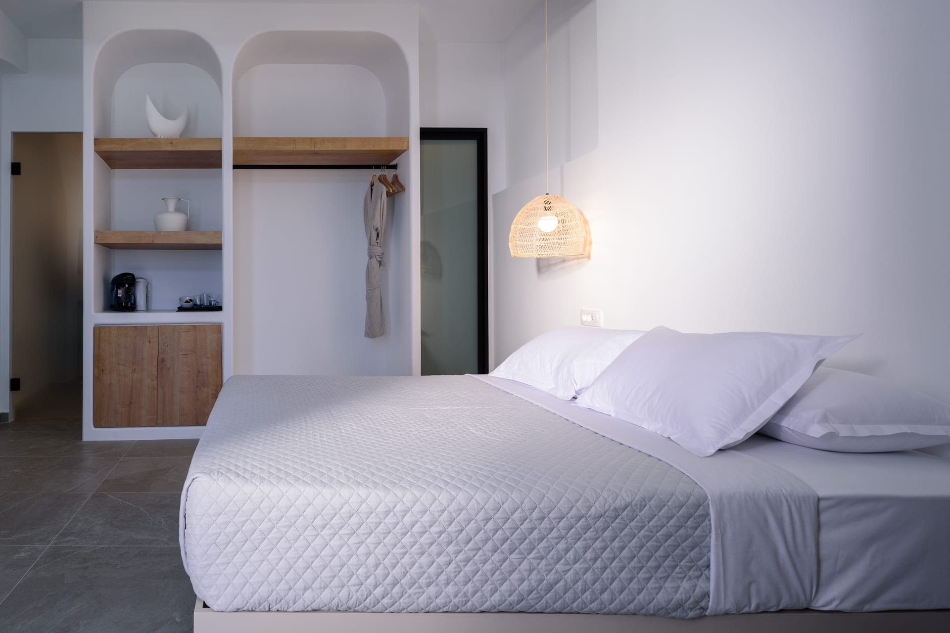 Elia Caldera Suites