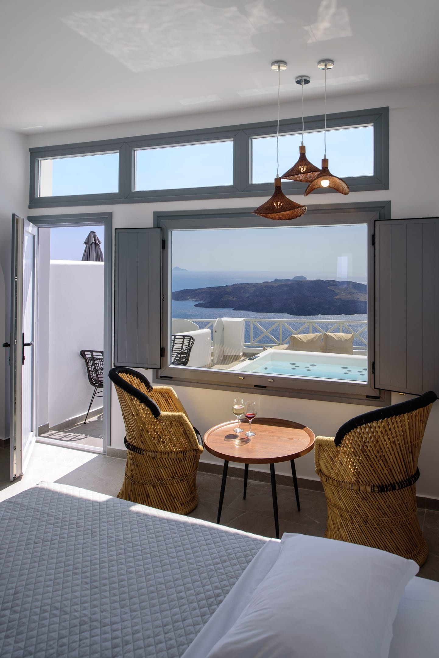 Elia Caldera Suites