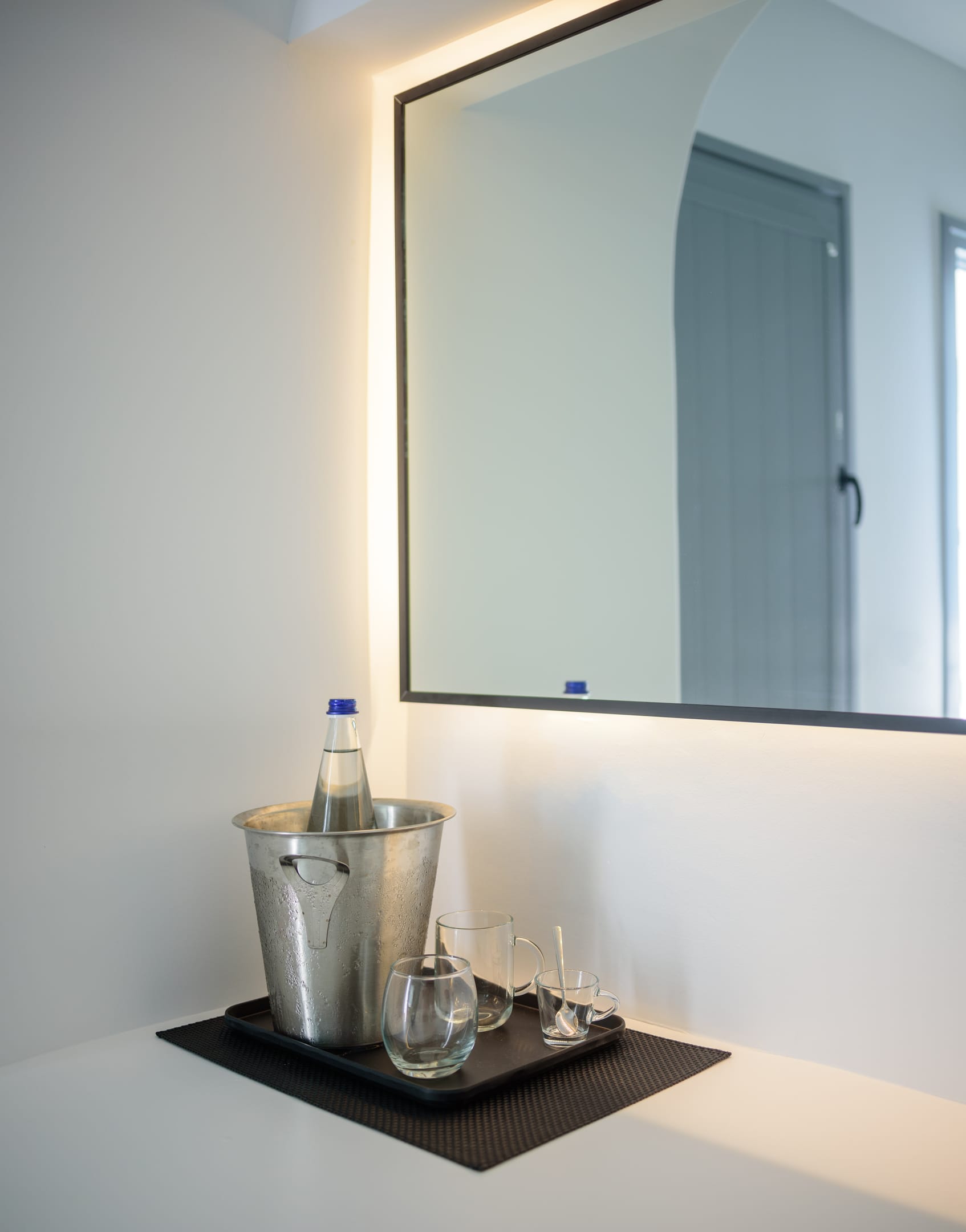 Elia Caldera Suites