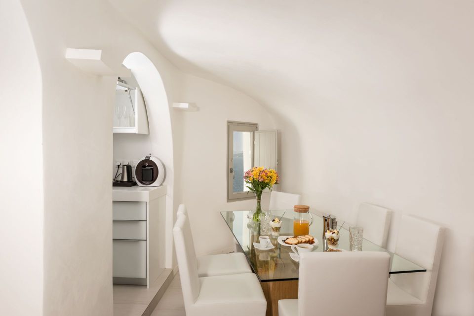 Elite Suites Oia
