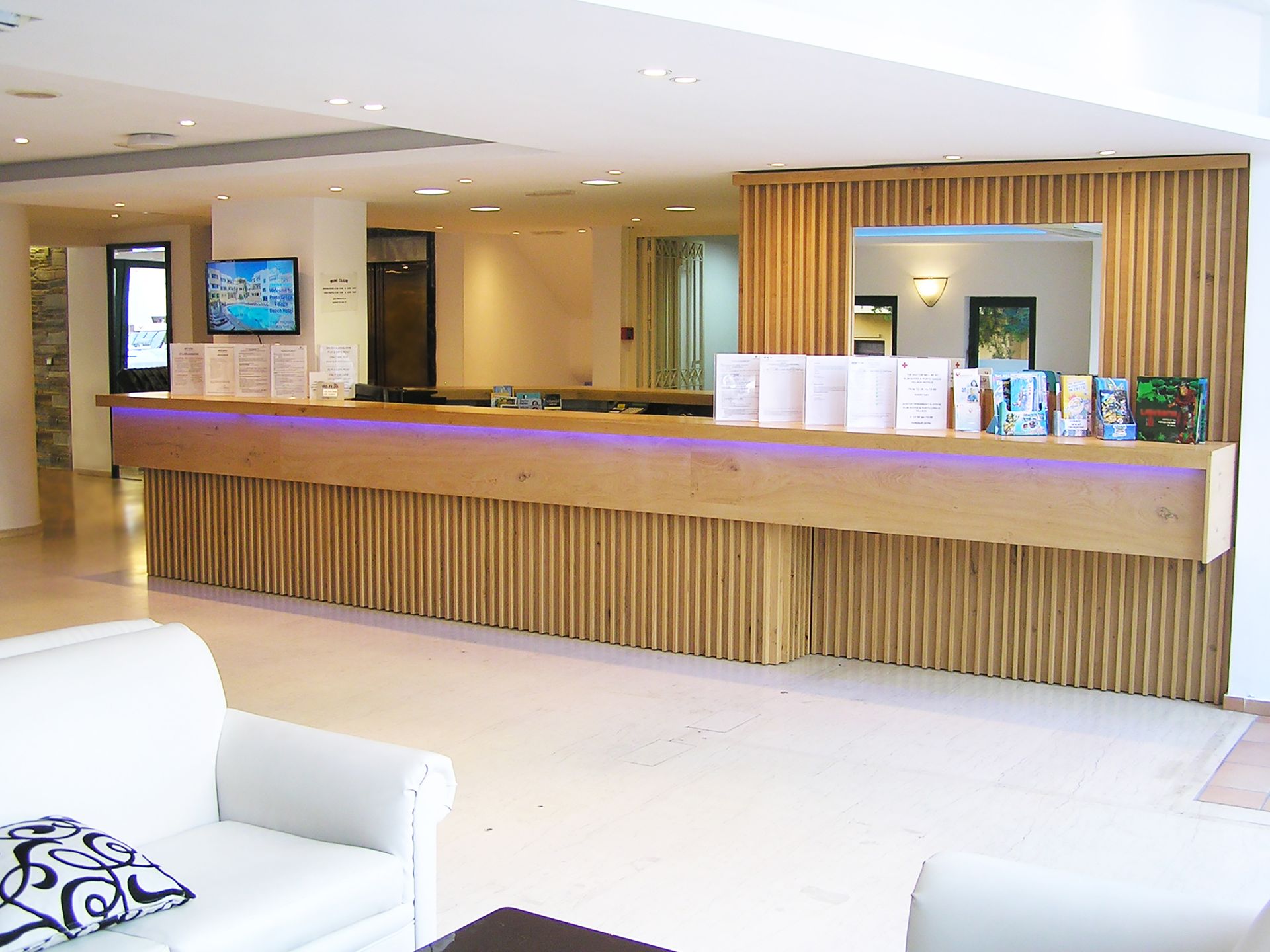 Elmi Suites