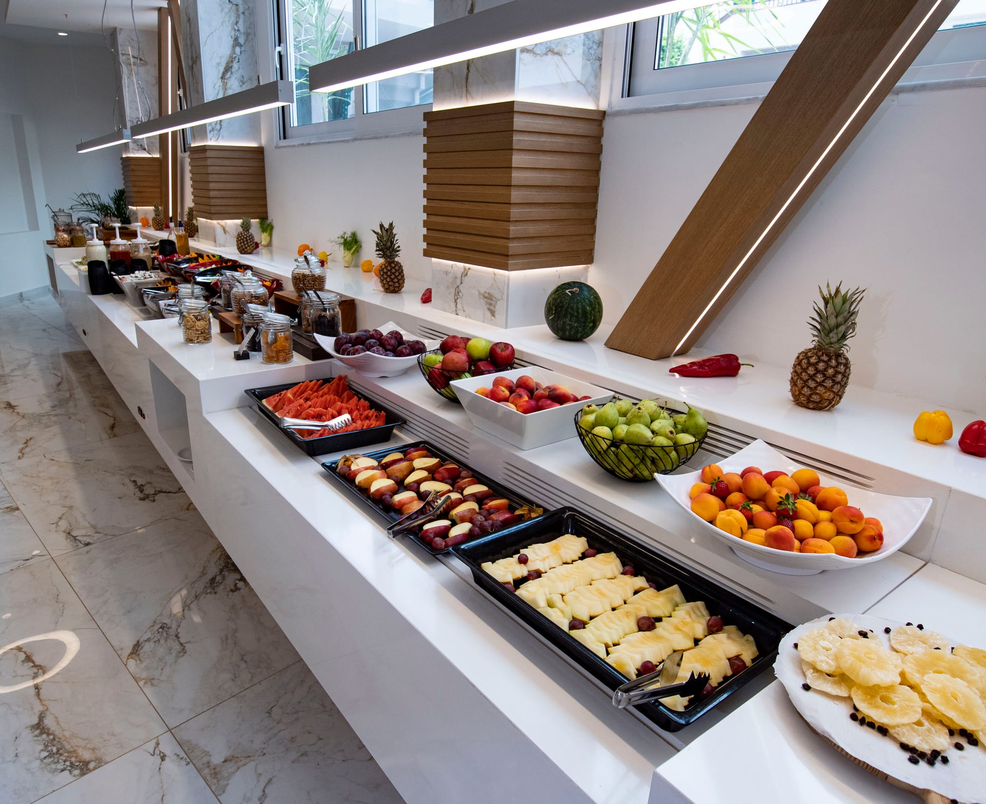 Elmi Suites