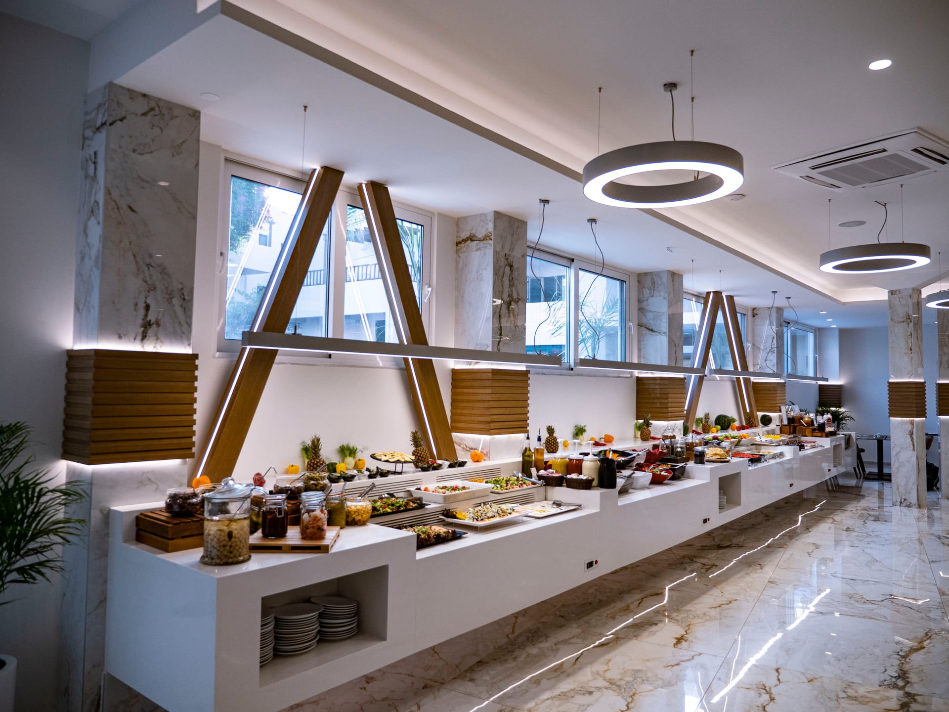 Elmi Suites