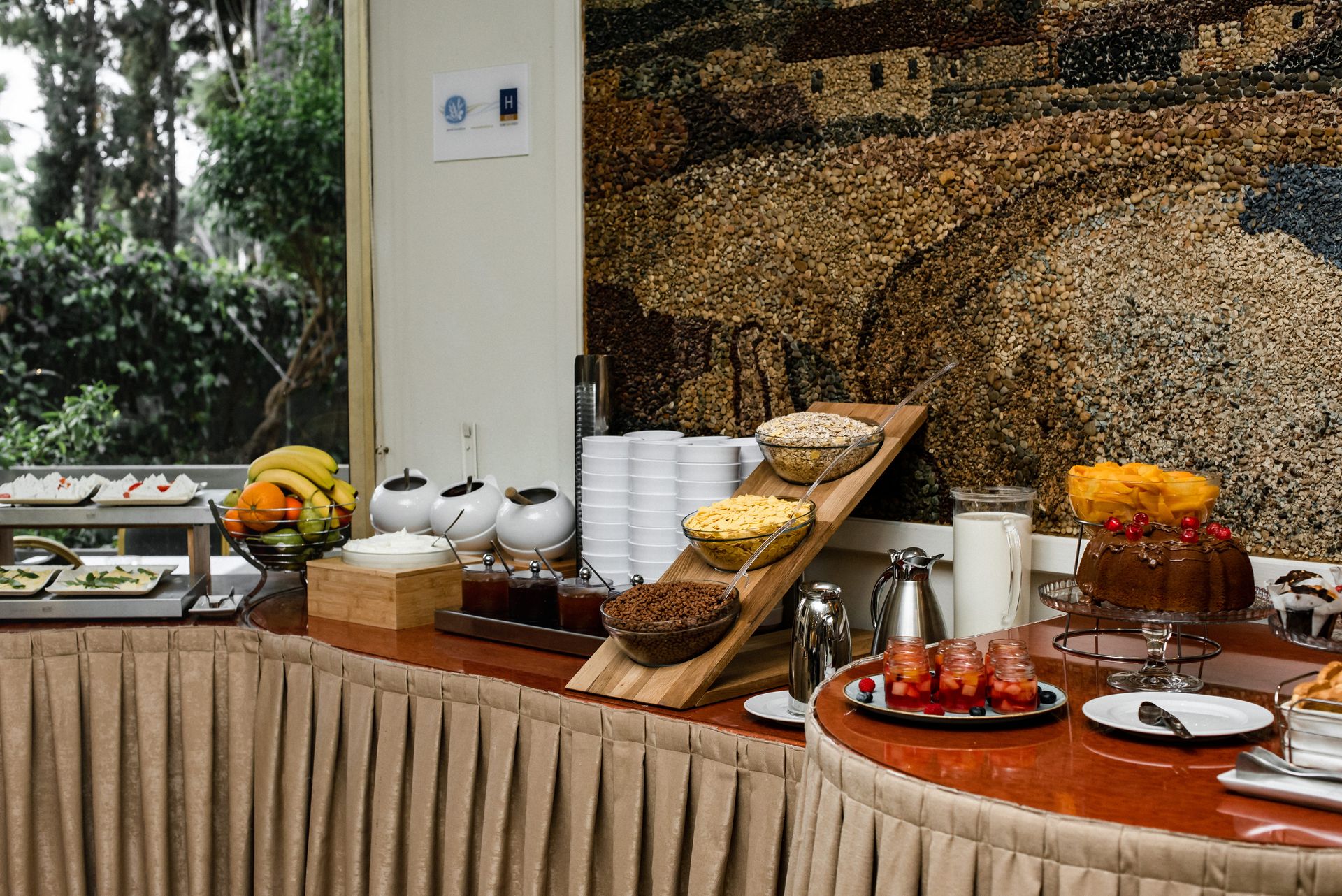 Emmantina Hotel