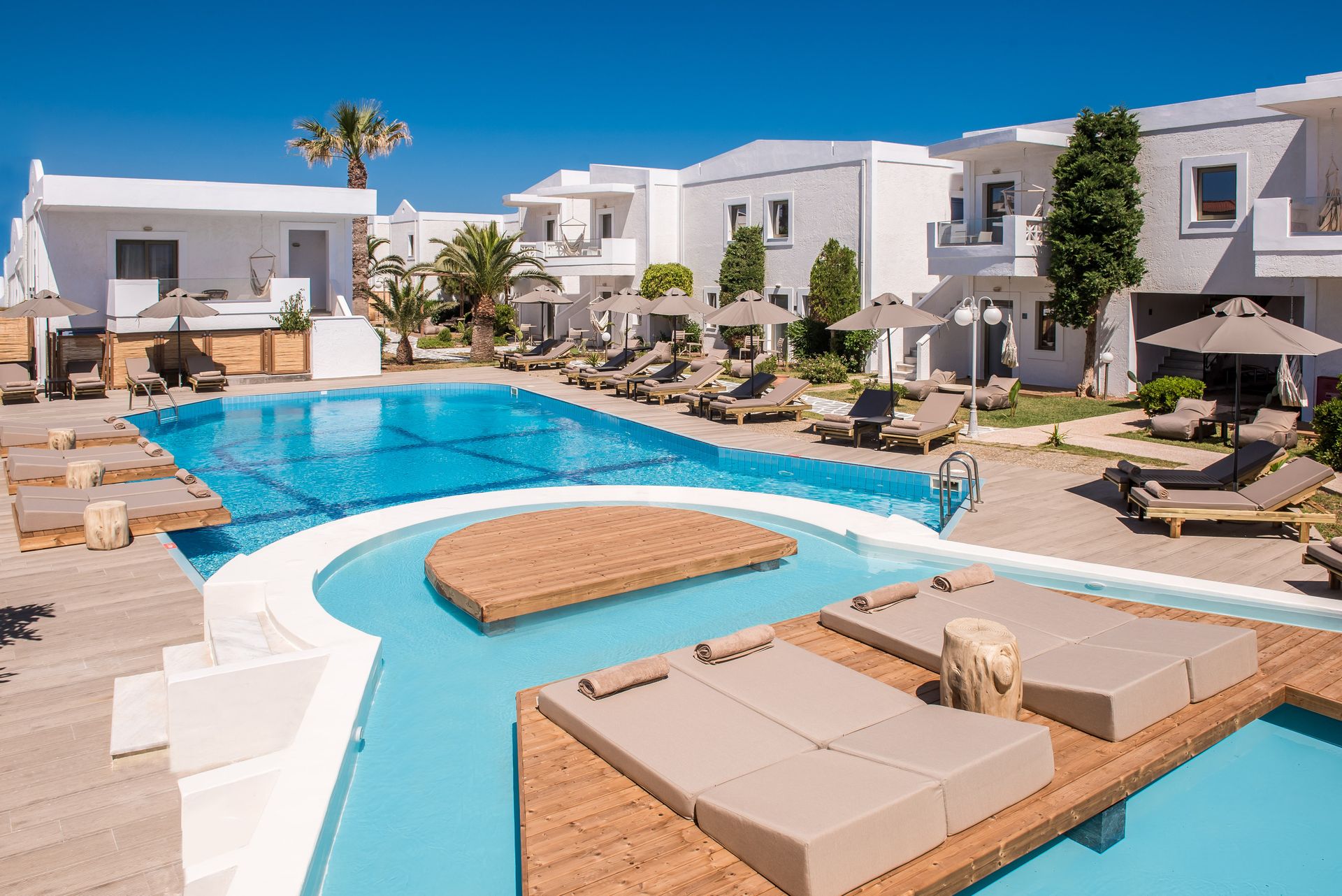 Enorme Maya Beach Hotel – Adults Only