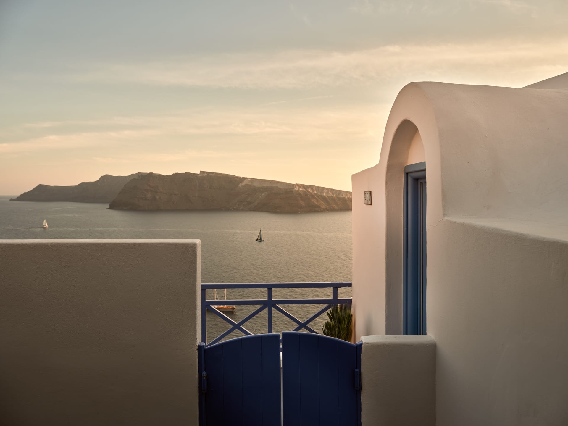Esperas Oia Santorini