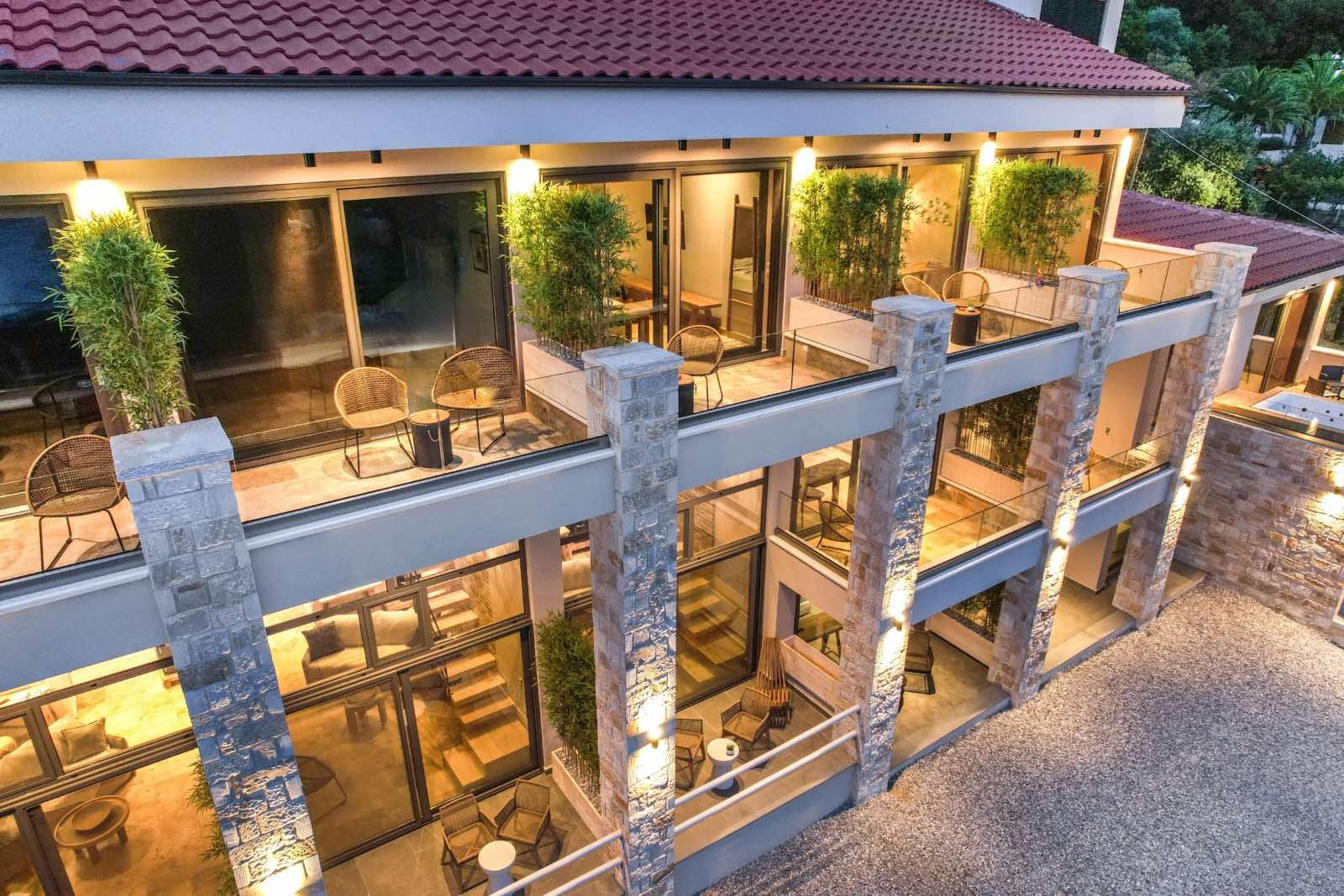 Essentia Luxury