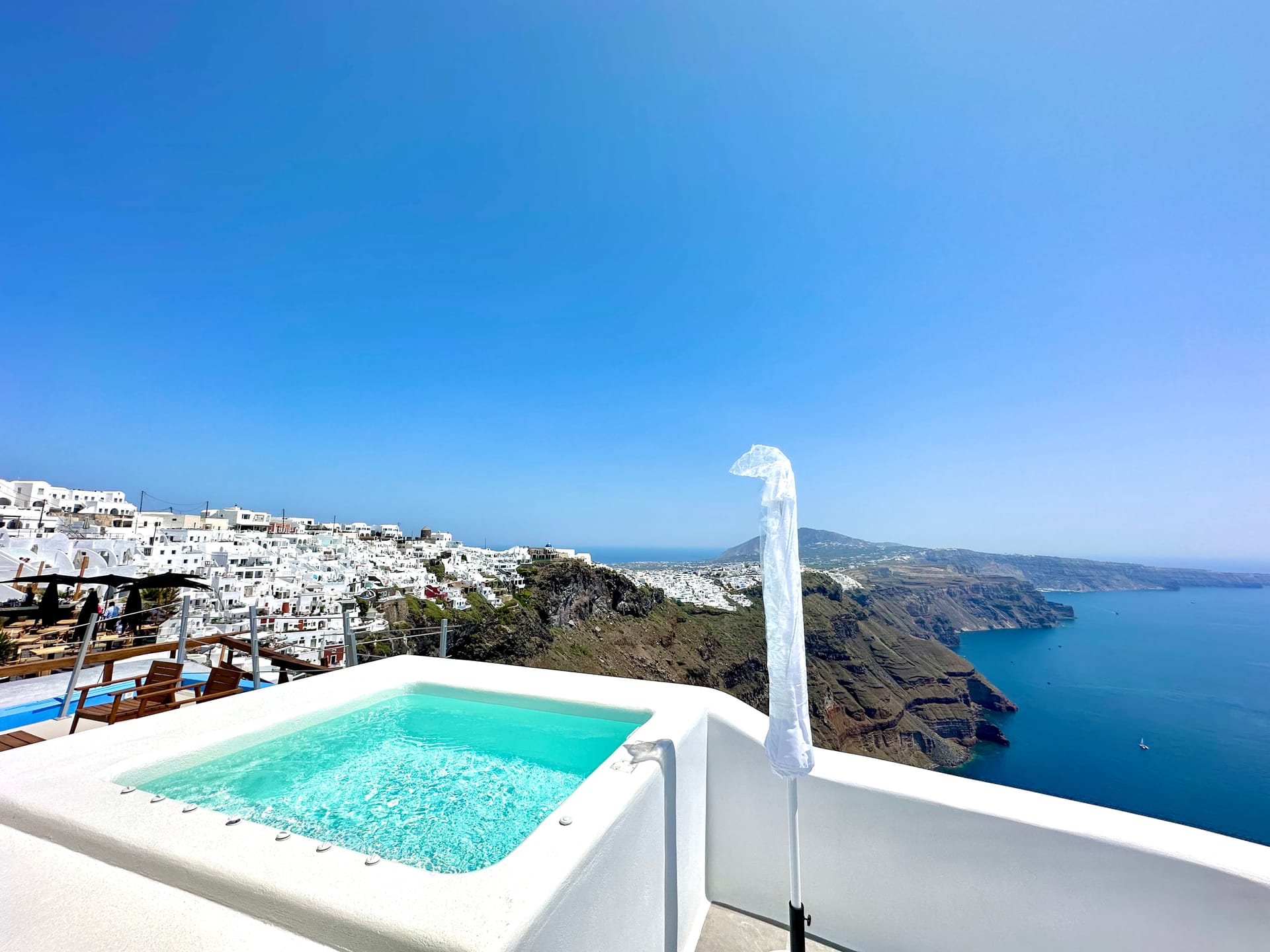 Eteoro Suites