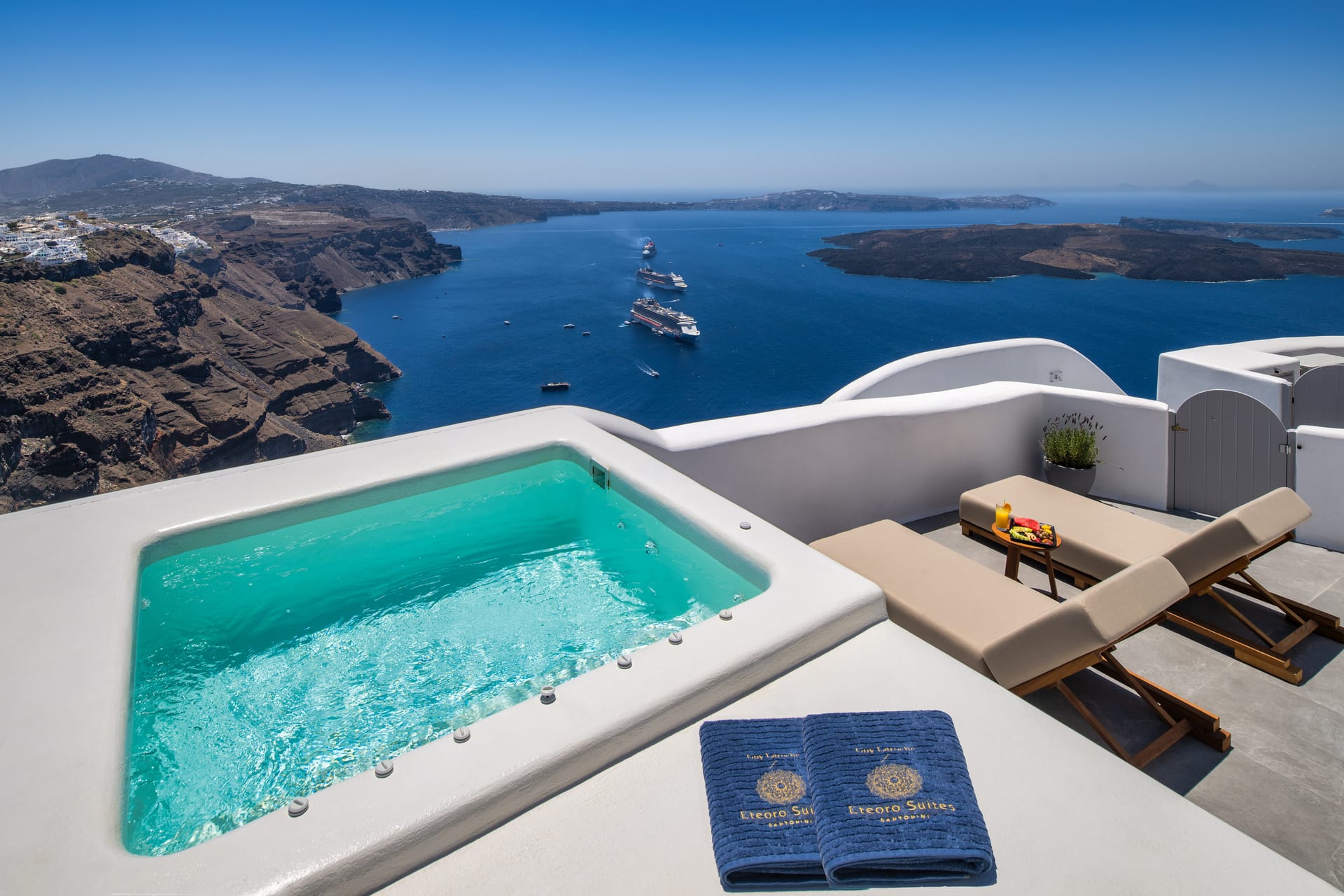 Eteoro Suites