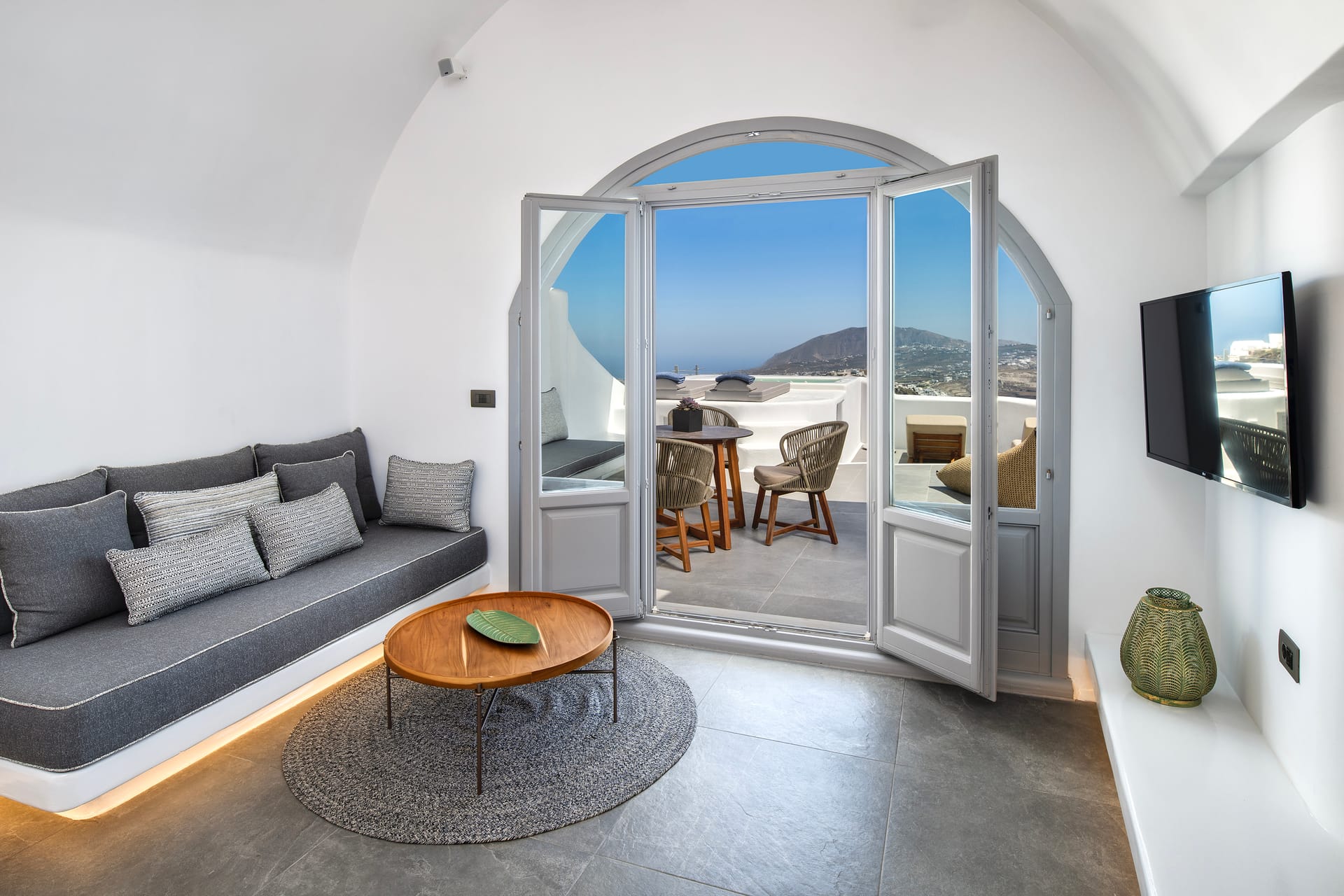 Eteoro Suites