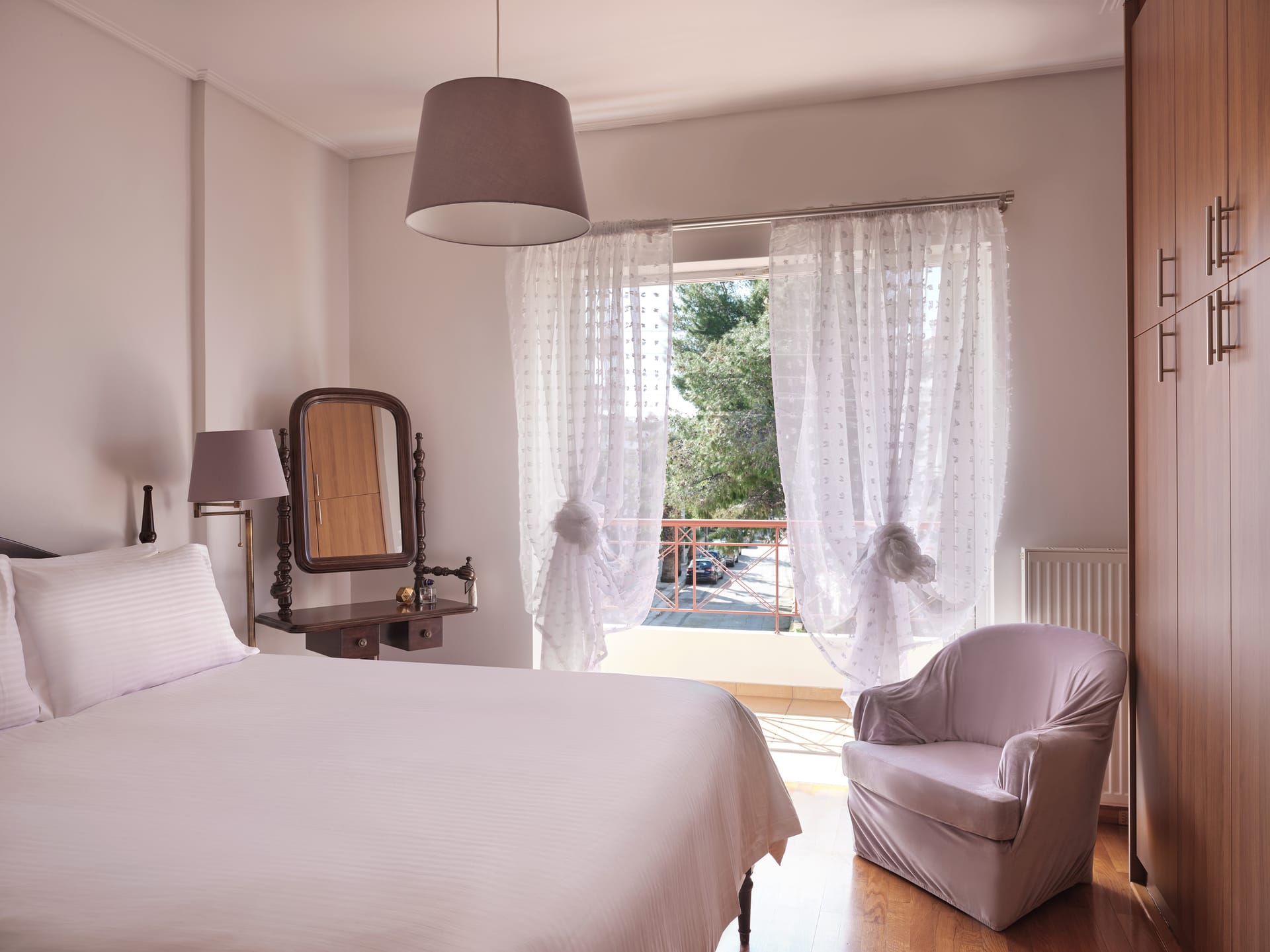 Evi’s Voula Home