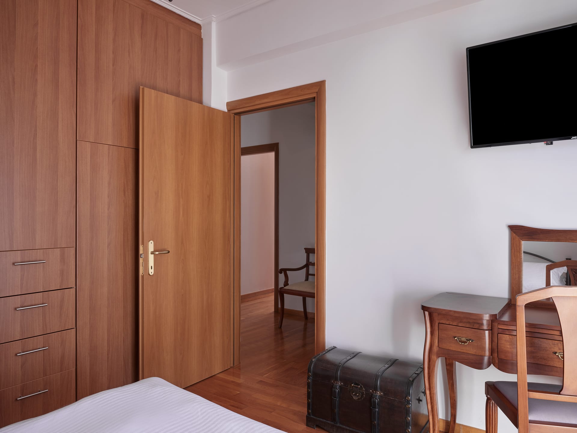 Evi’s Voula Home