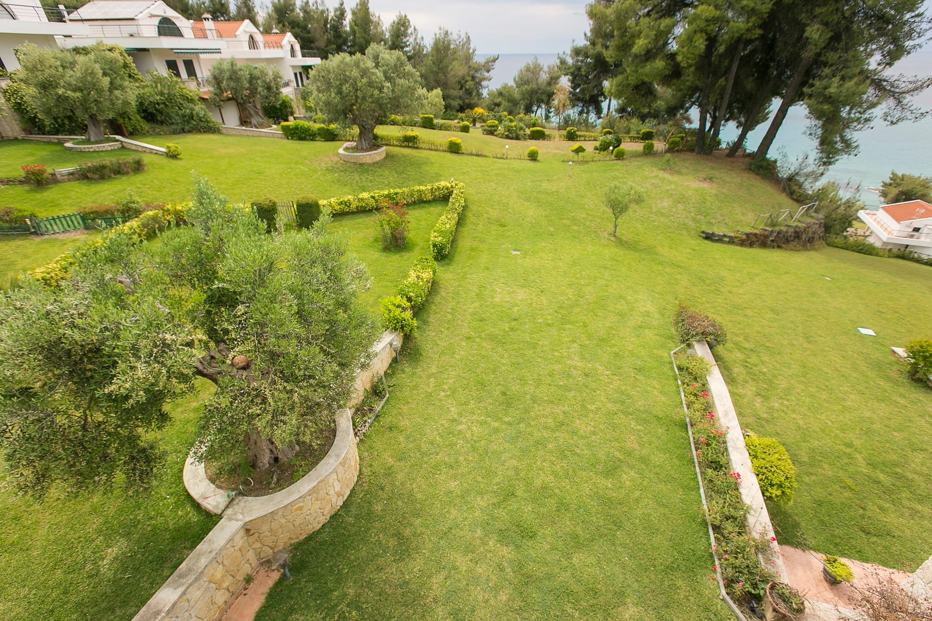 FLH – Halkidiki Properties