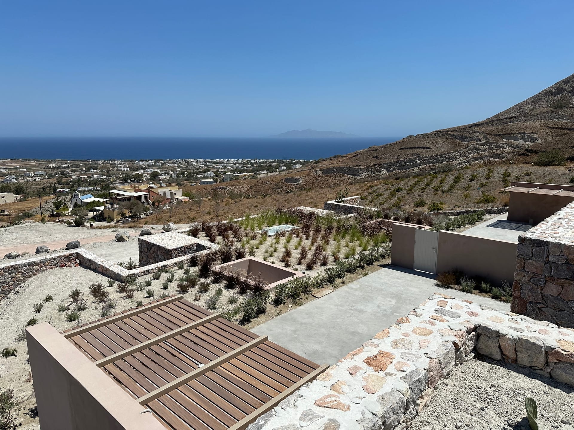 Felicity Cave Suites
