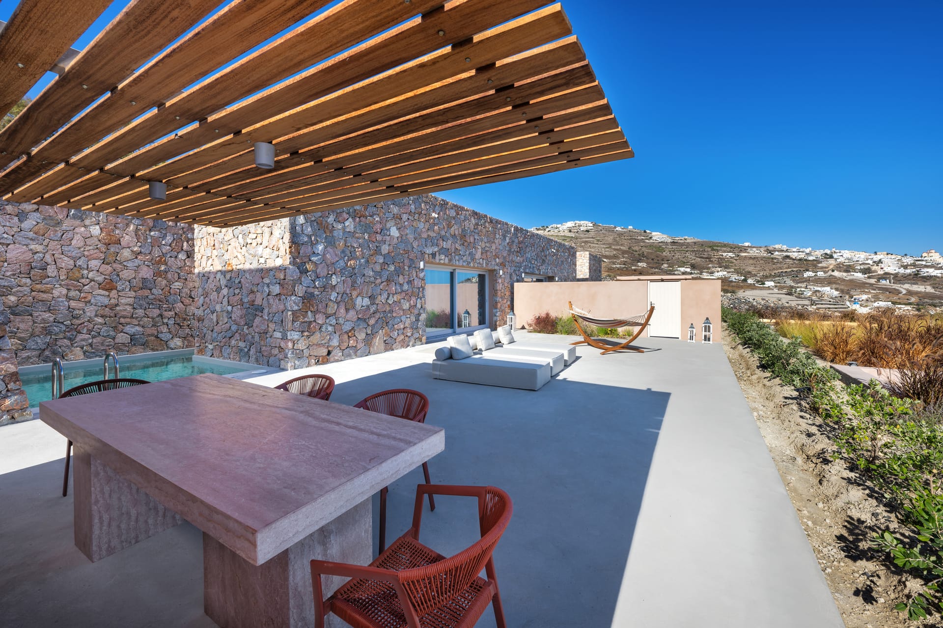 Felicity Cave Suites