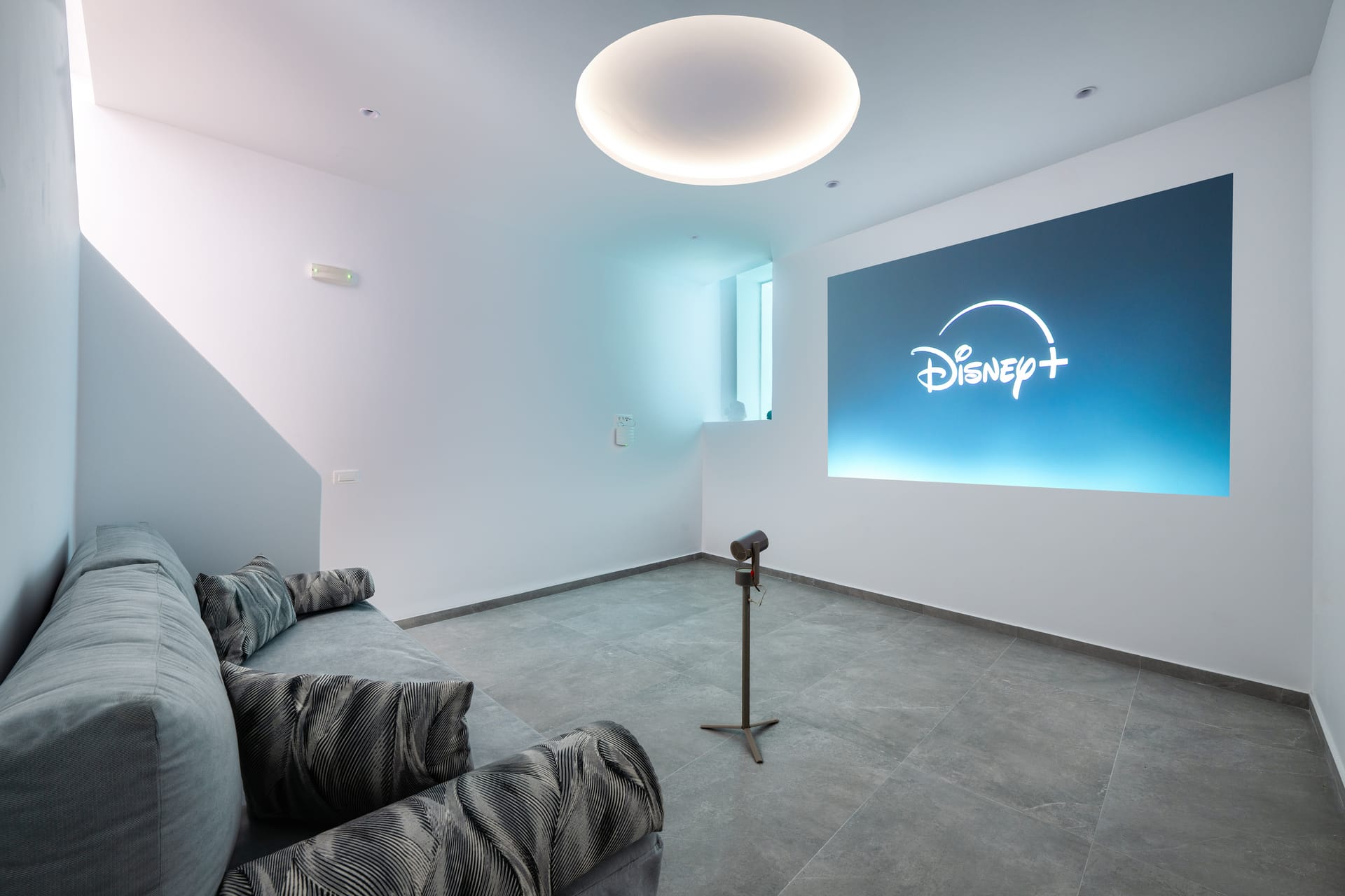 Felicity Cave Suites