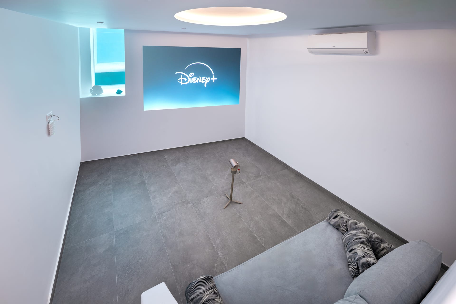 Felicity Cave Suites