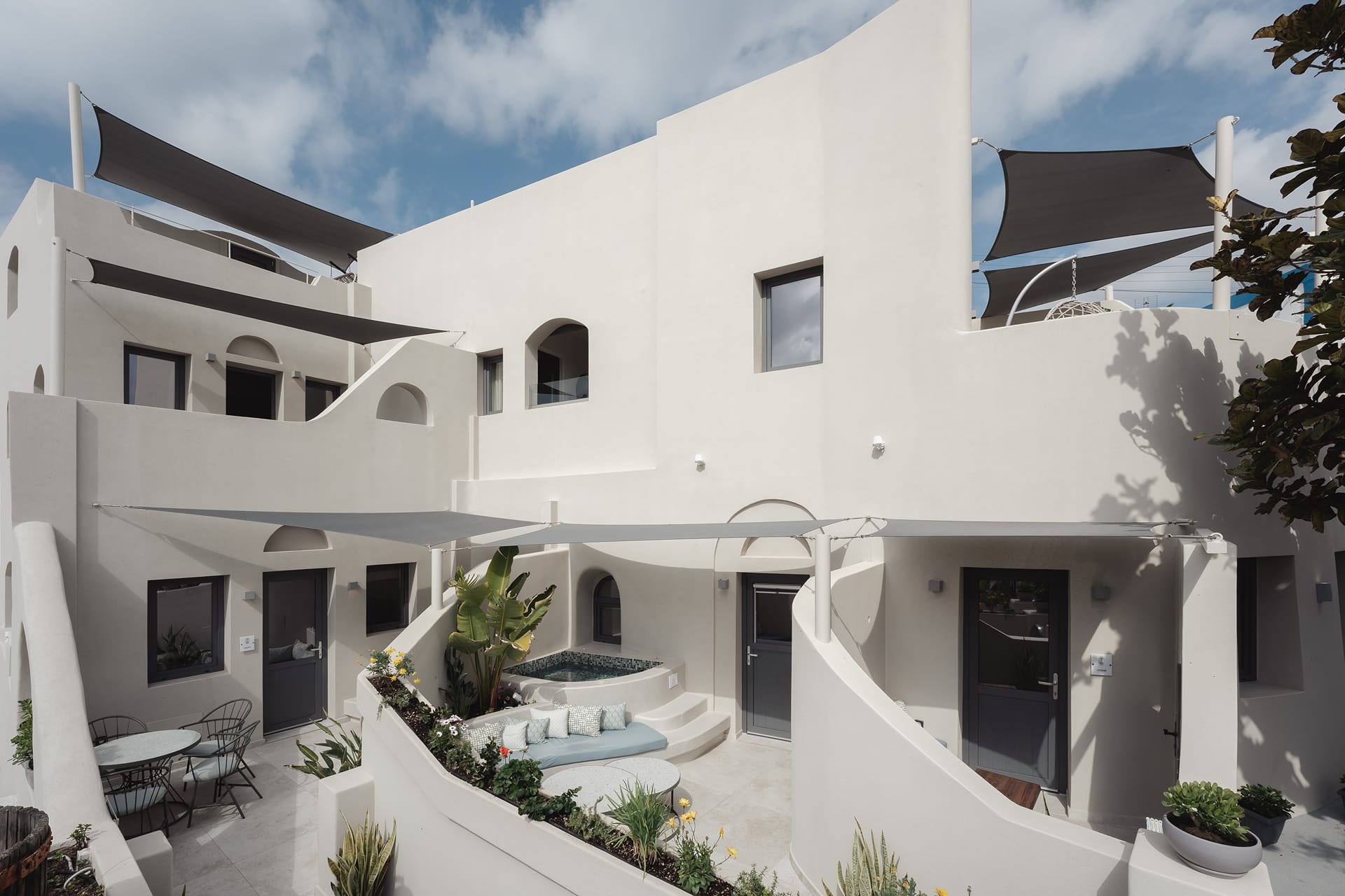 Galaria Serenity Suites