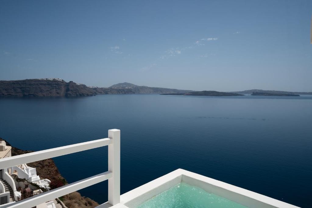 Gala Suites Oia