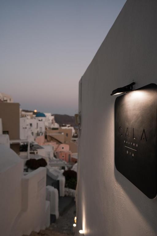 Gala Suites Oia