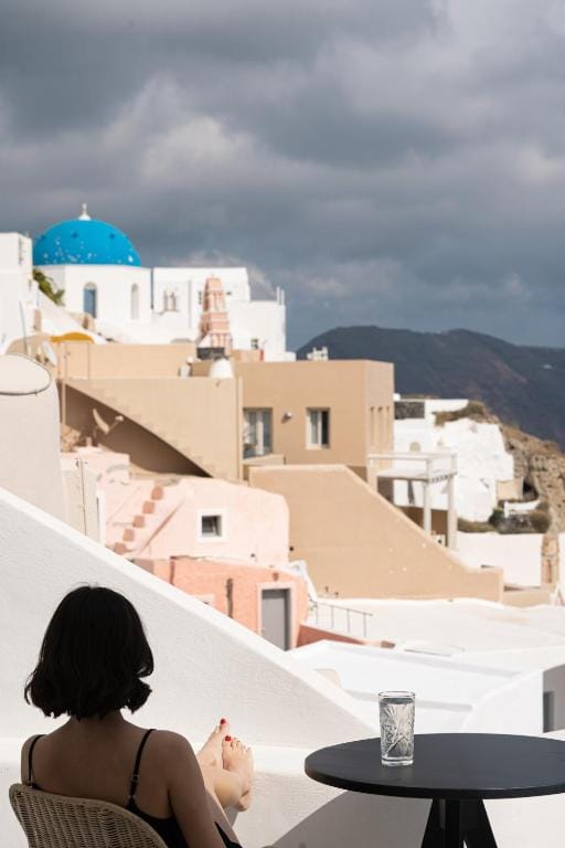 Gala Suites Oia