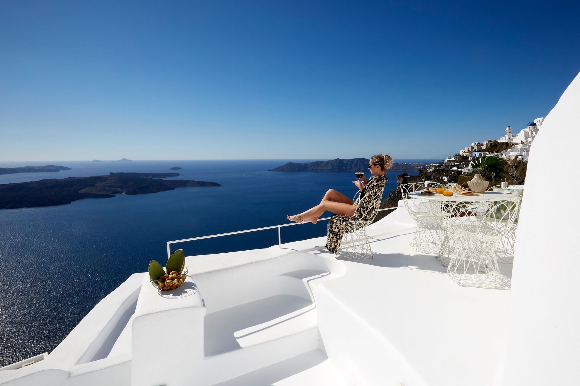 Gitsa Cliff Luxury Villa Santorini