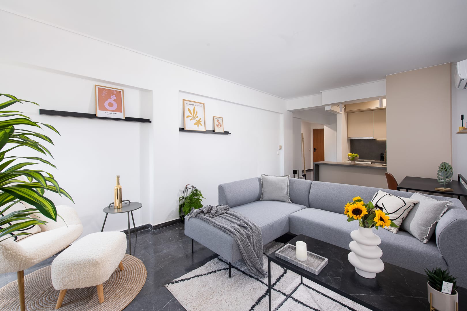Glyfada First Class Suite